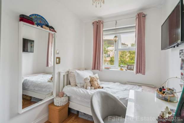 Additional Property Image 3 bedroom Terraced for sale in Watford 16