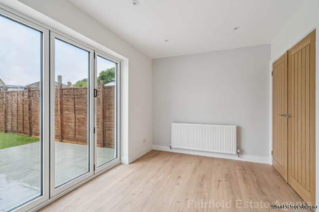 Additional Property Image 3 bedroom Semi Detached for sale in Watford 8