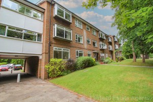 2 bedroom Apartment to rent in Rickmansworth
