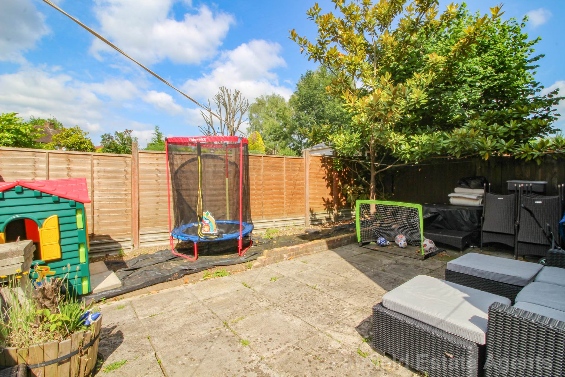 Additional Property Image 1 bedroom Maisonette for sale in Watford 4