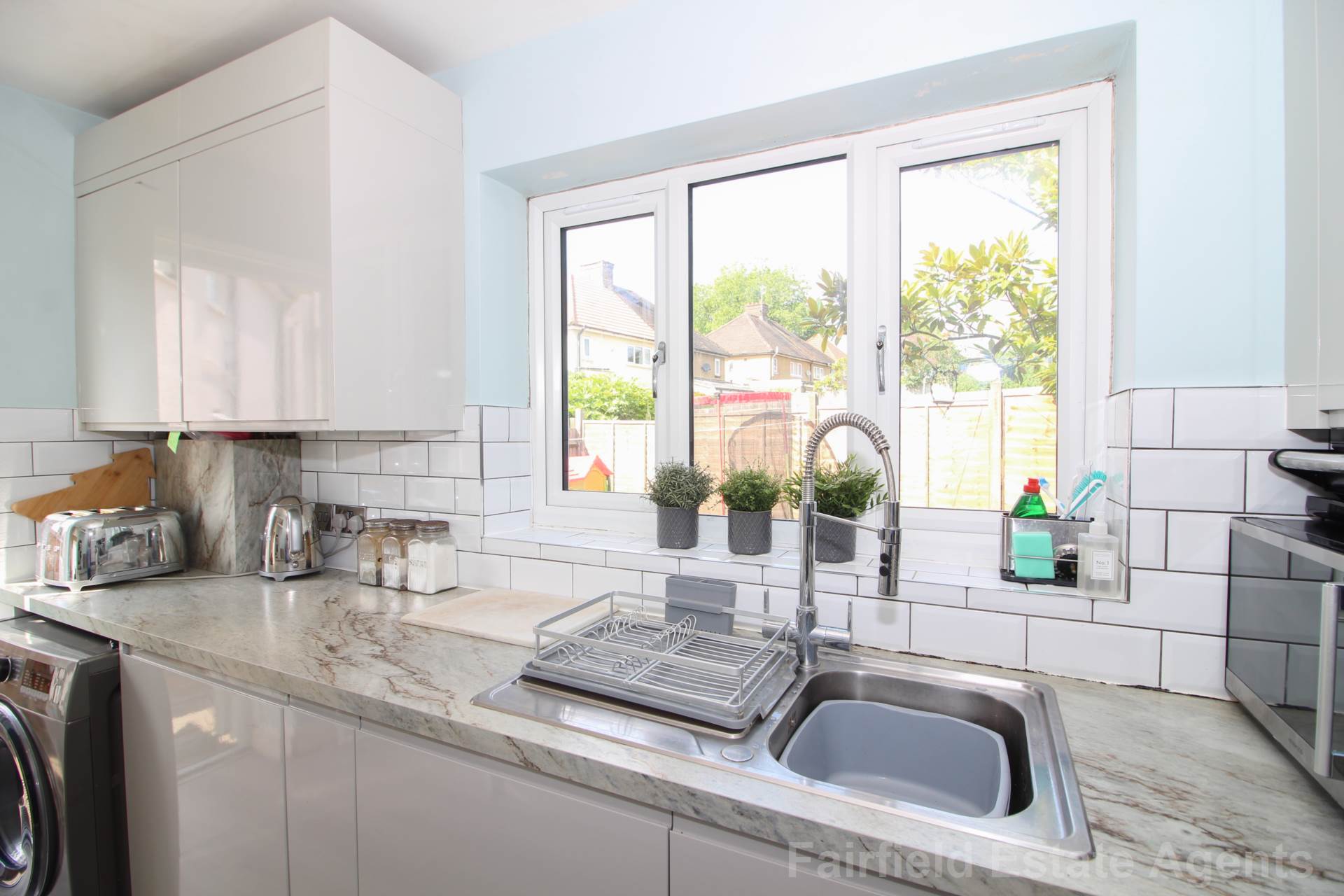 Additional Property Image 1 bedroom Maisonette for sale in Watford 10