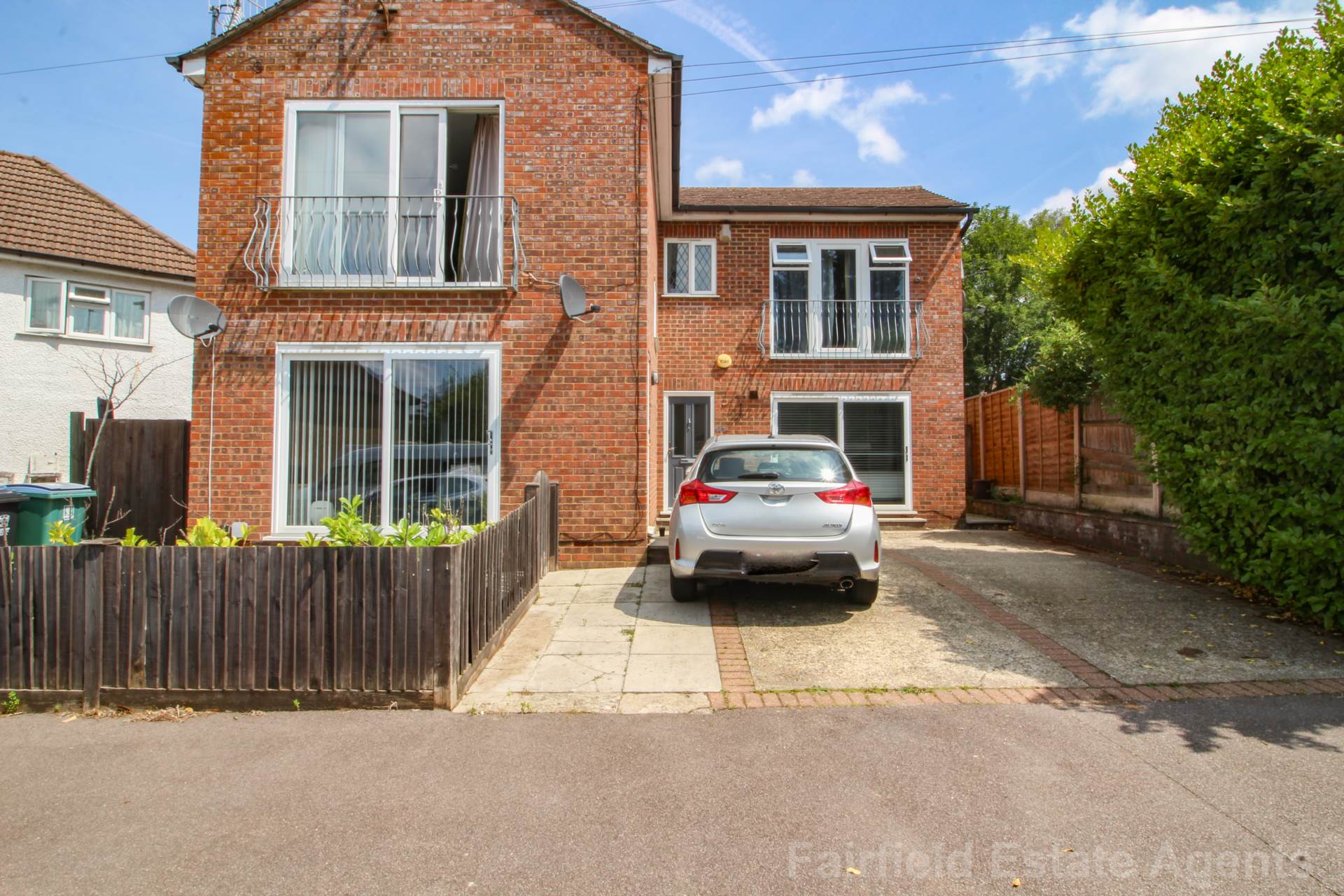 Additional Property Image 1 bedroom Maisonette for sale in Watford 15