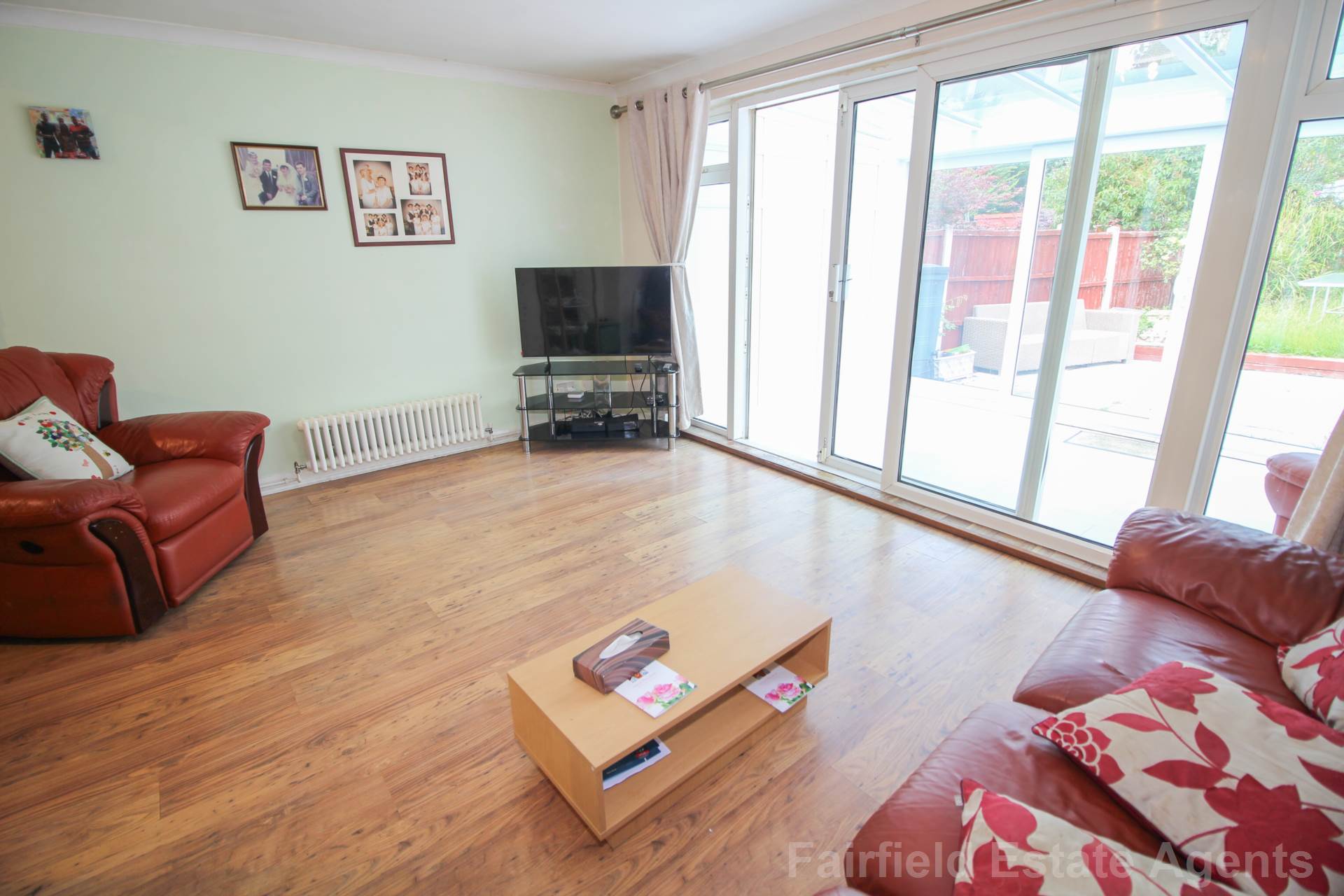 Additional Property Image 3 bedroom Semi Detached Bungalow for sale in Watford 6