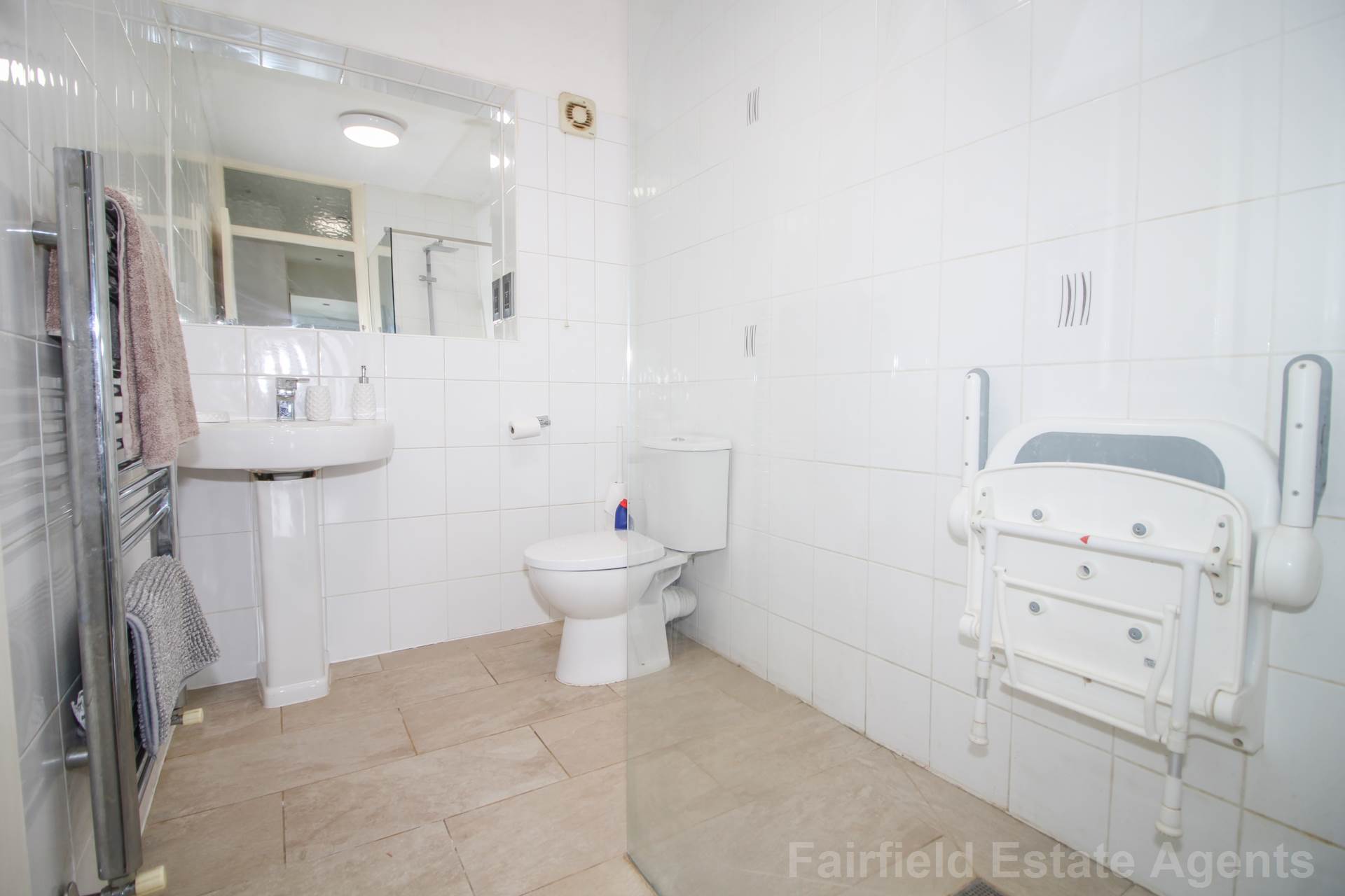 Additional Property Image 3 bedroom Semi Detached Bungalow for sale in Watford 12