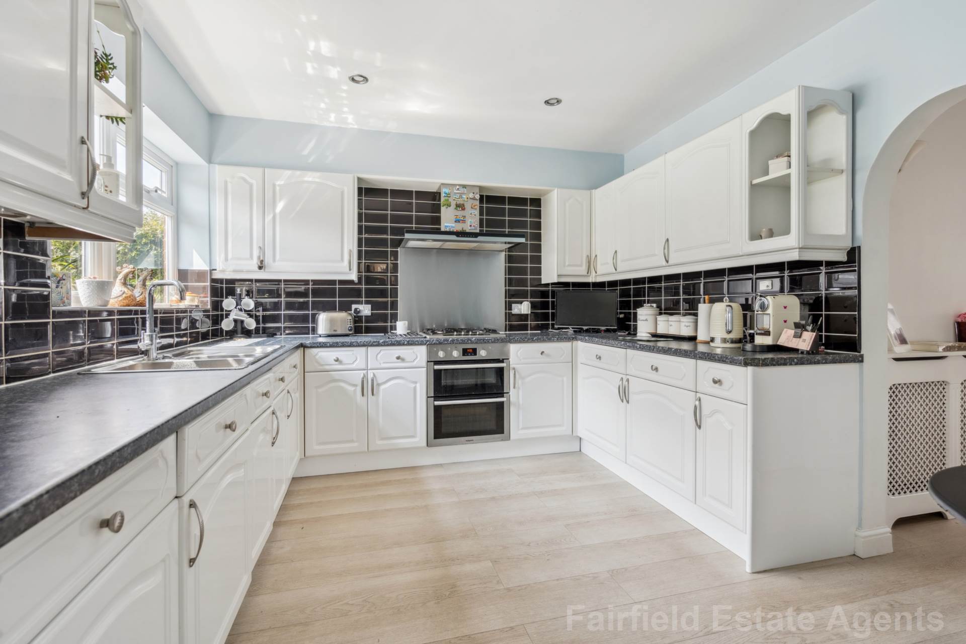 Additional Property Image 3 bedroom Semi Detached for sale in Watford 3