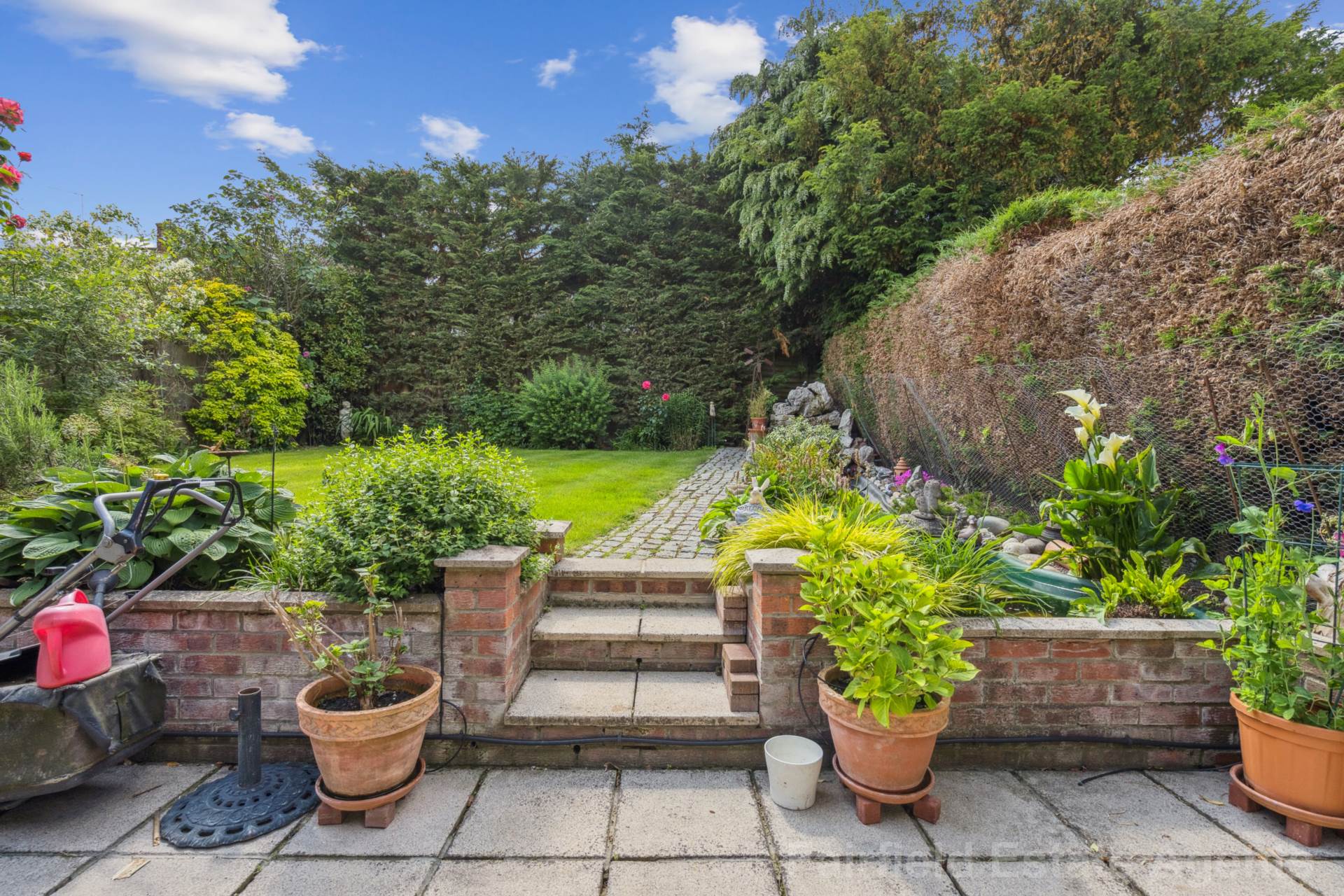 Additional Property Image 3 bedroom Semi Detached for sale in Watford 4