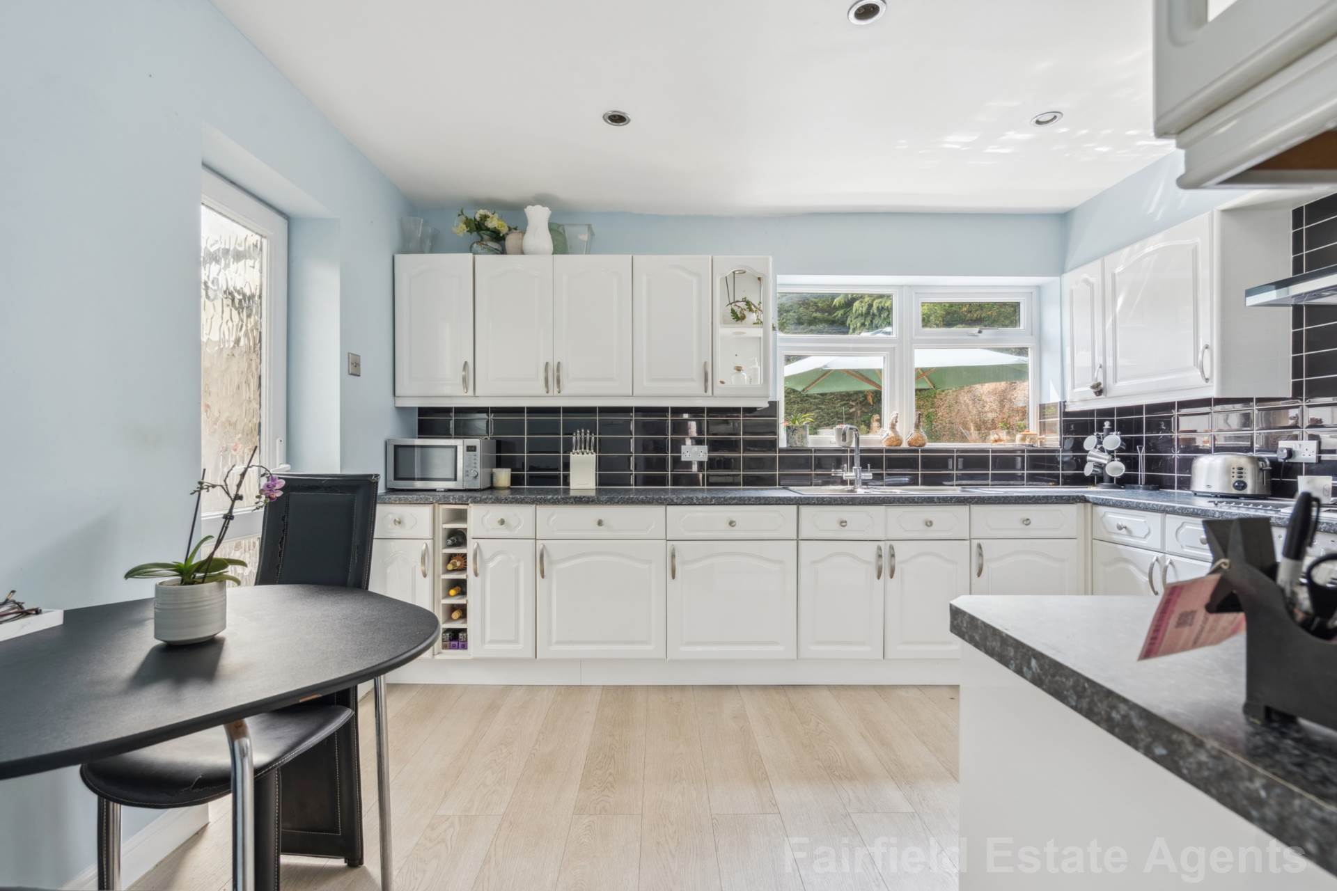 Additional Property Image 3 bedroom Semi Detached for sale in Watford 8