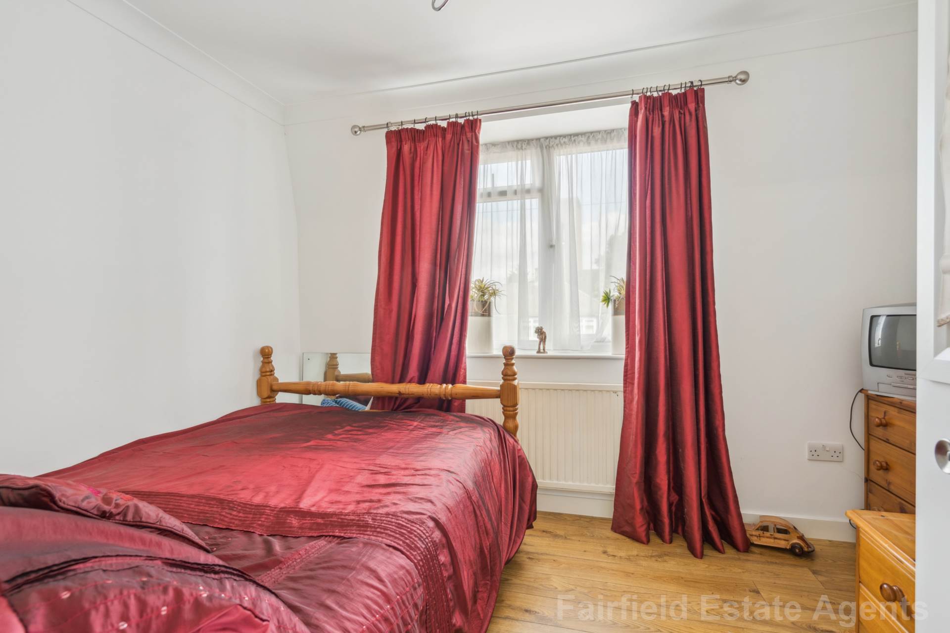 Additional Property Image 3 bedroom Semi Detached for sale in Watford 14