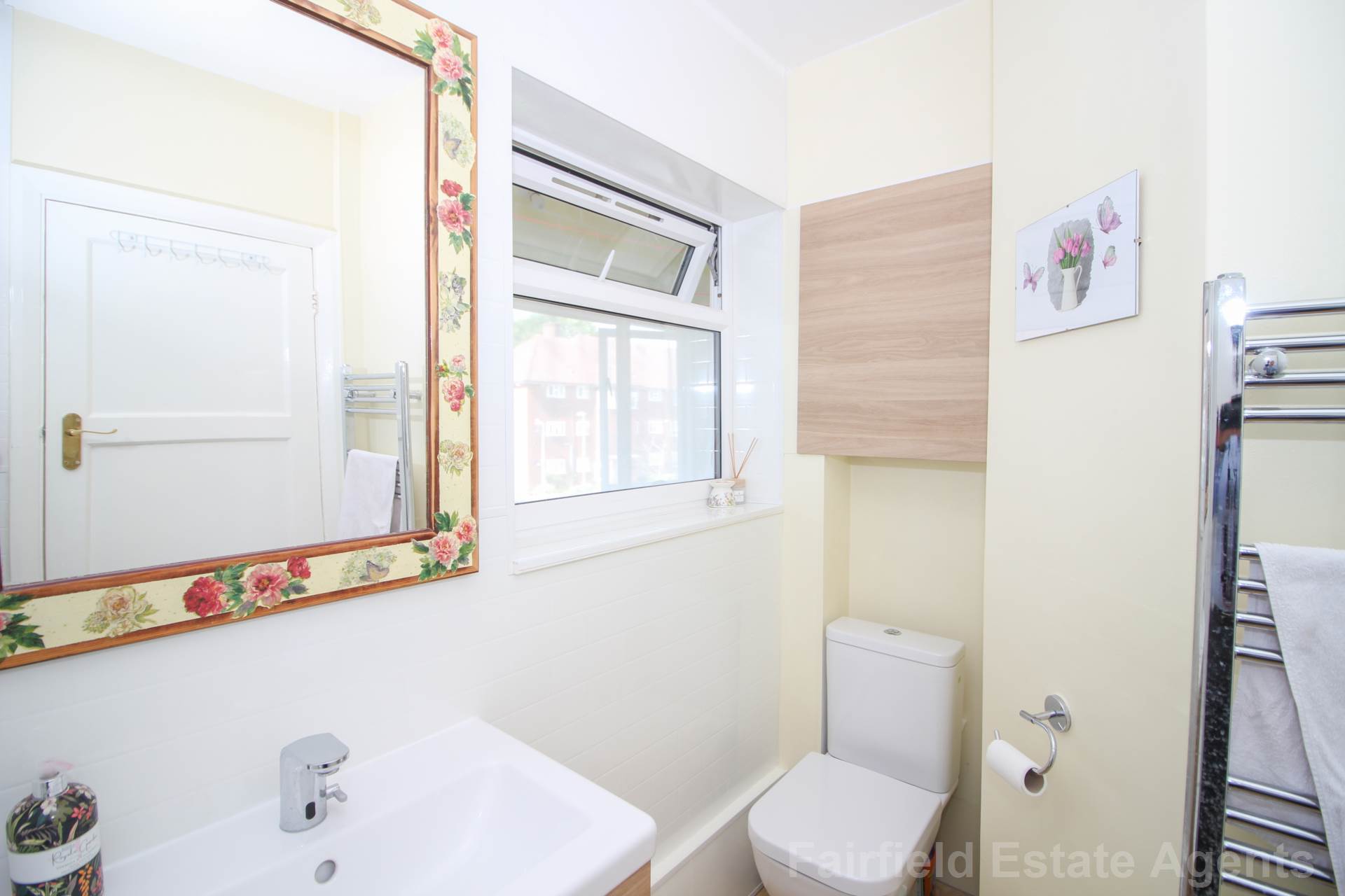Additional Property Image 1 bedroom Flat for sale in Watford 10