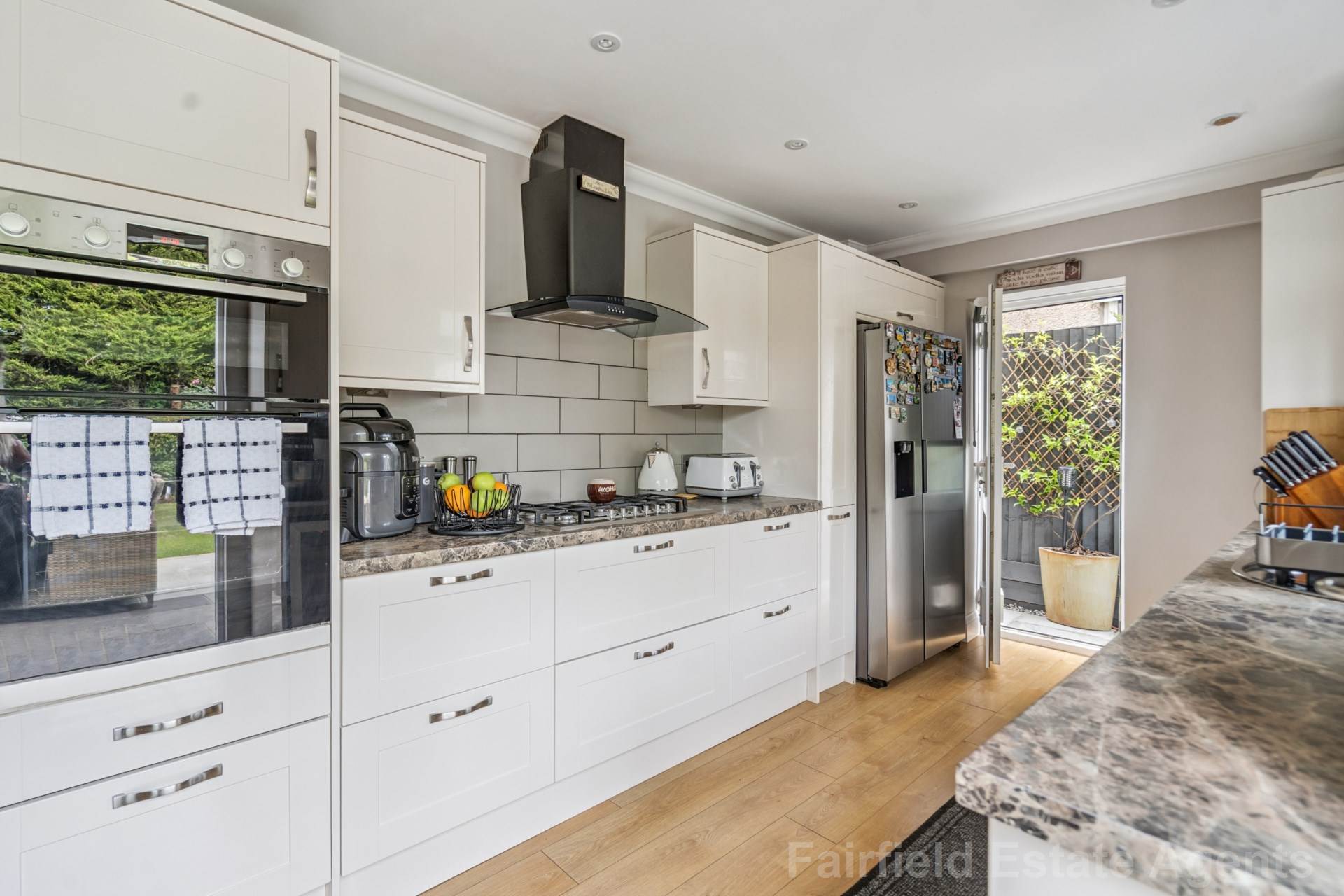 Additional Property Image 3 bedroom Semi Detached for sale in Watford 3