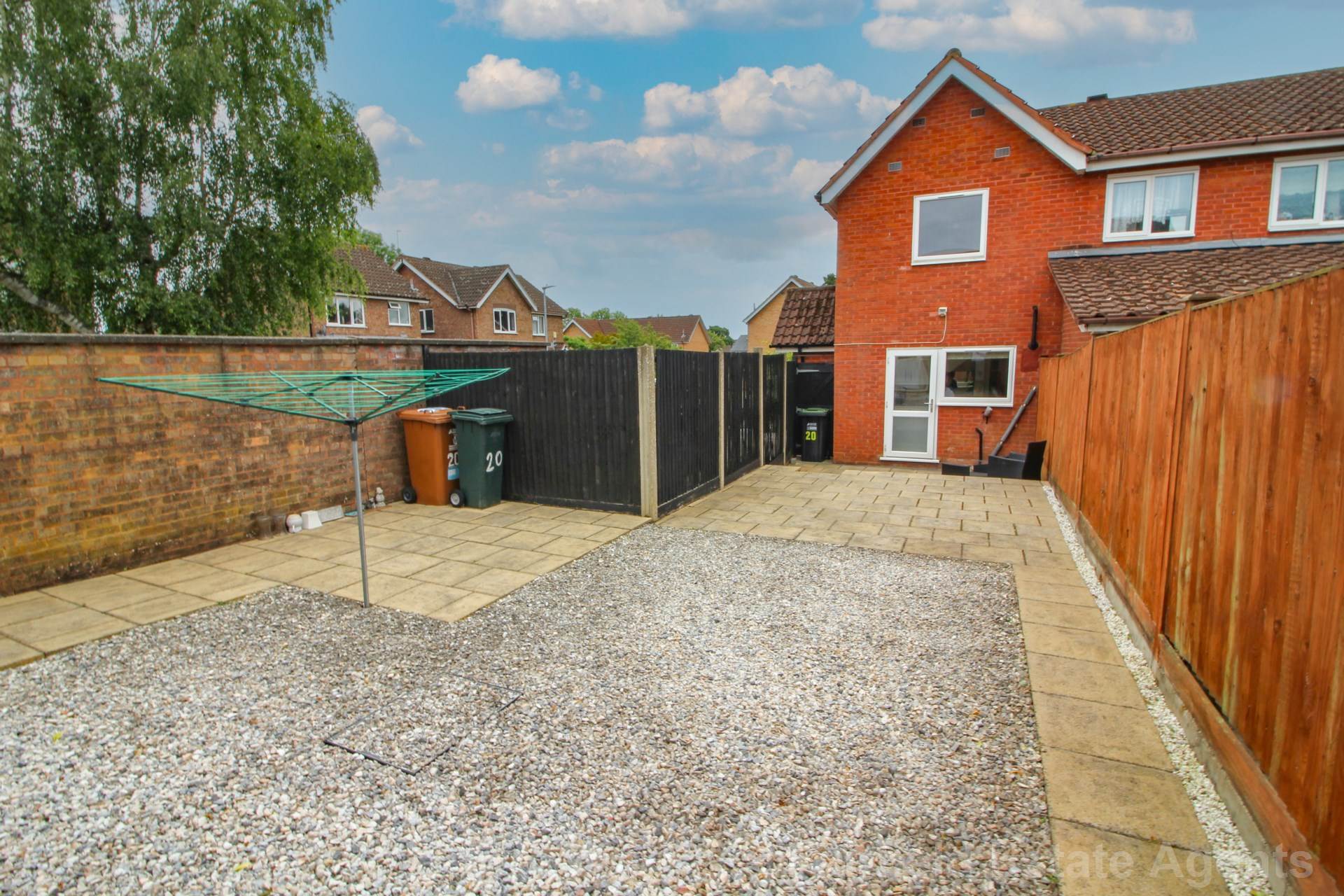 Additional Property Image 2 bedroom Semi Detached for sale in Watford 2
