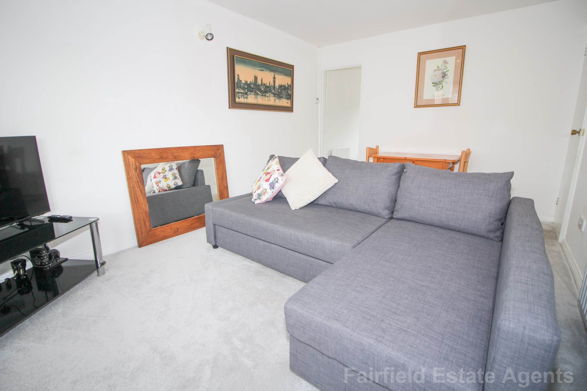 Additional Property Image 2 bedroom Semi Detached for sale in Watford 7