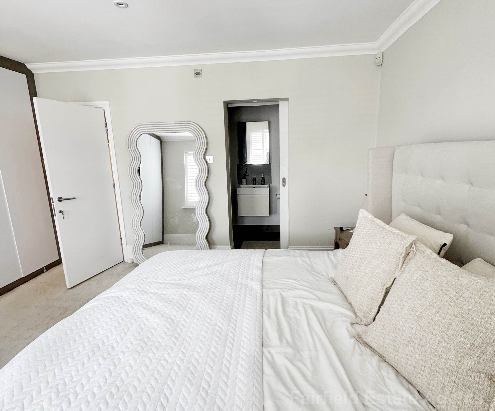 Additional Property Image 3 bedroom Terraced to rent in Bushey 7