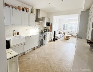 3 bedroom Terraced to rent in Bushey