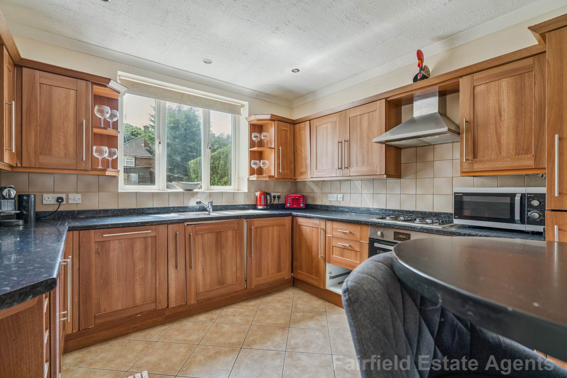 Additional Property Image 3 bedroom Semi Detached for sale in Watford 8