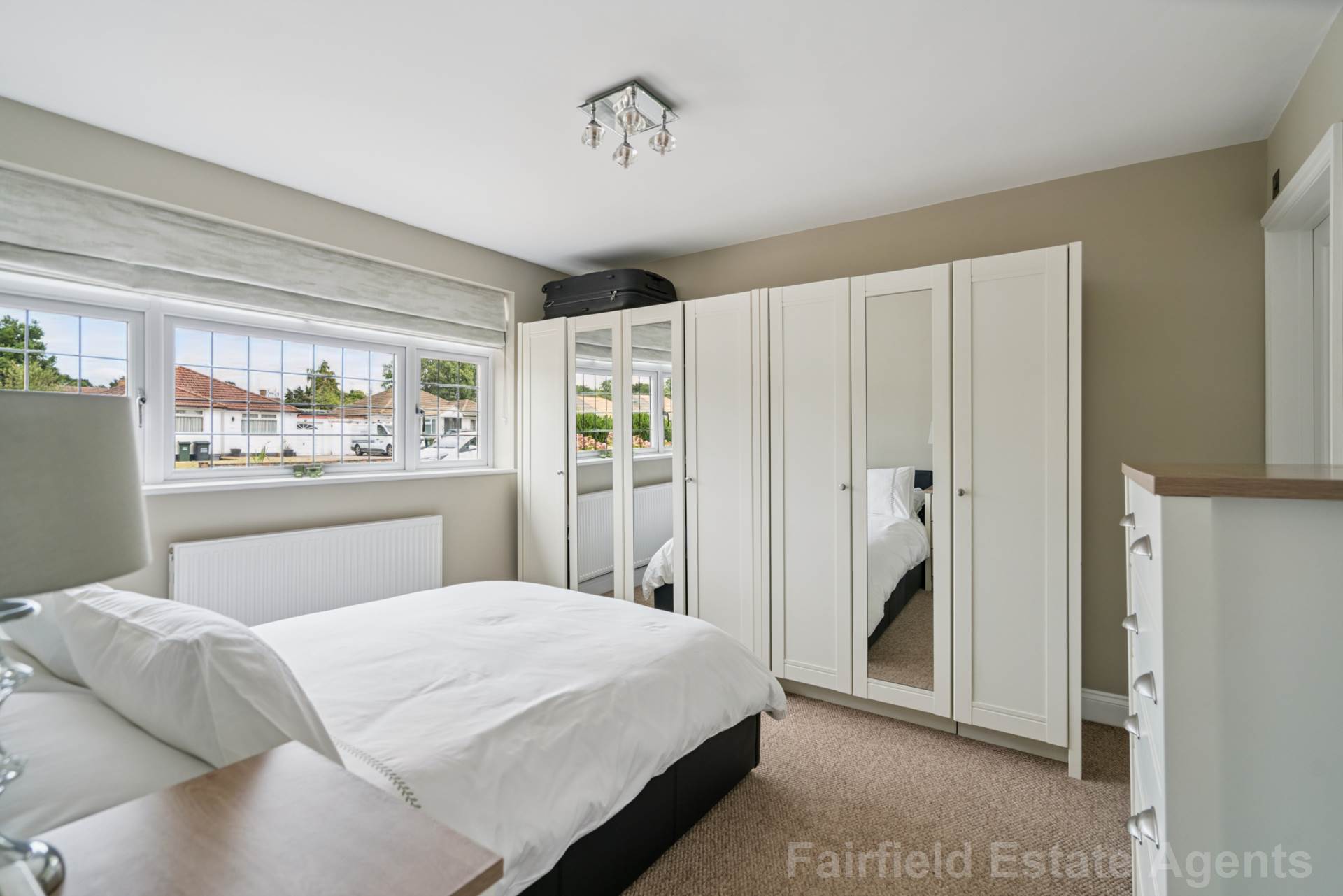 Additional Property Image 3 bedroom Semi Detached Bungalow for sale in Watford 9