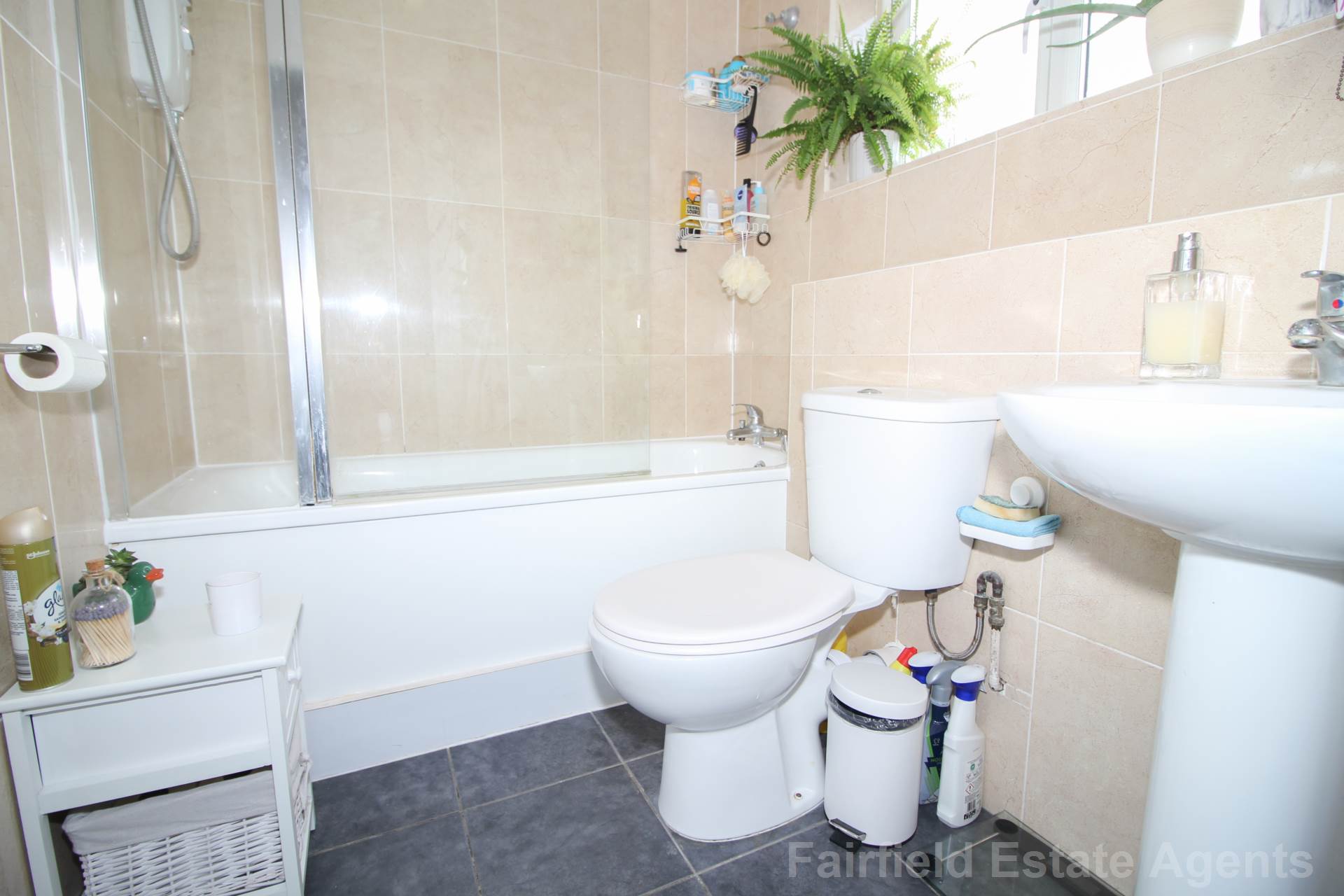 Additional Property Image 1 bedroom Flat for sale in Watford 7