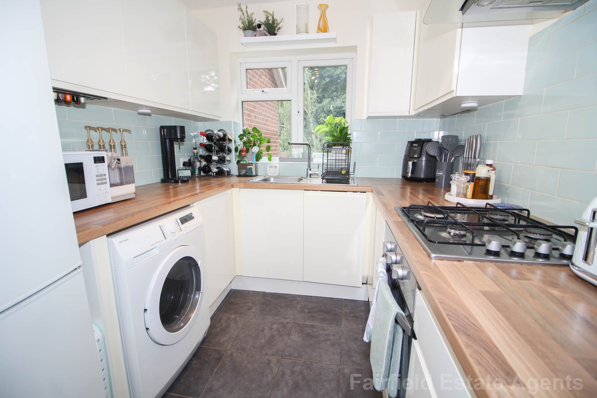 Additional Property Image 1 bedroom Flat for sale in Watford 8