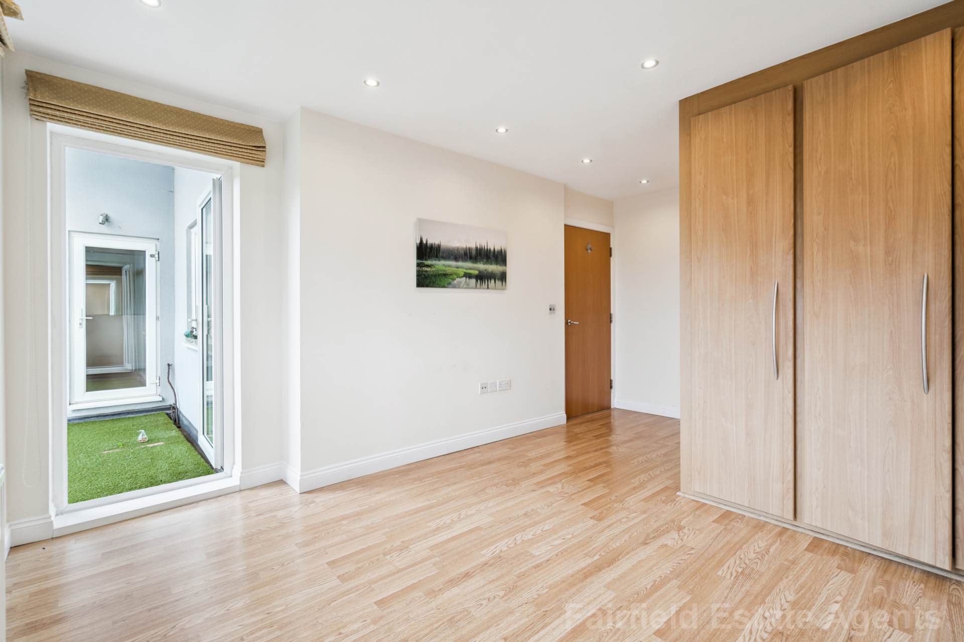 Additional Property Image 2 bedroom Apartment for sale in Rickmansworth 6
