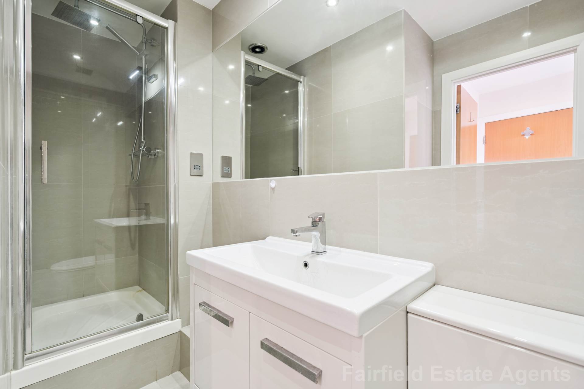 Additional Property Image 2 bedroom Apartment for sale in Rickmansworth 7