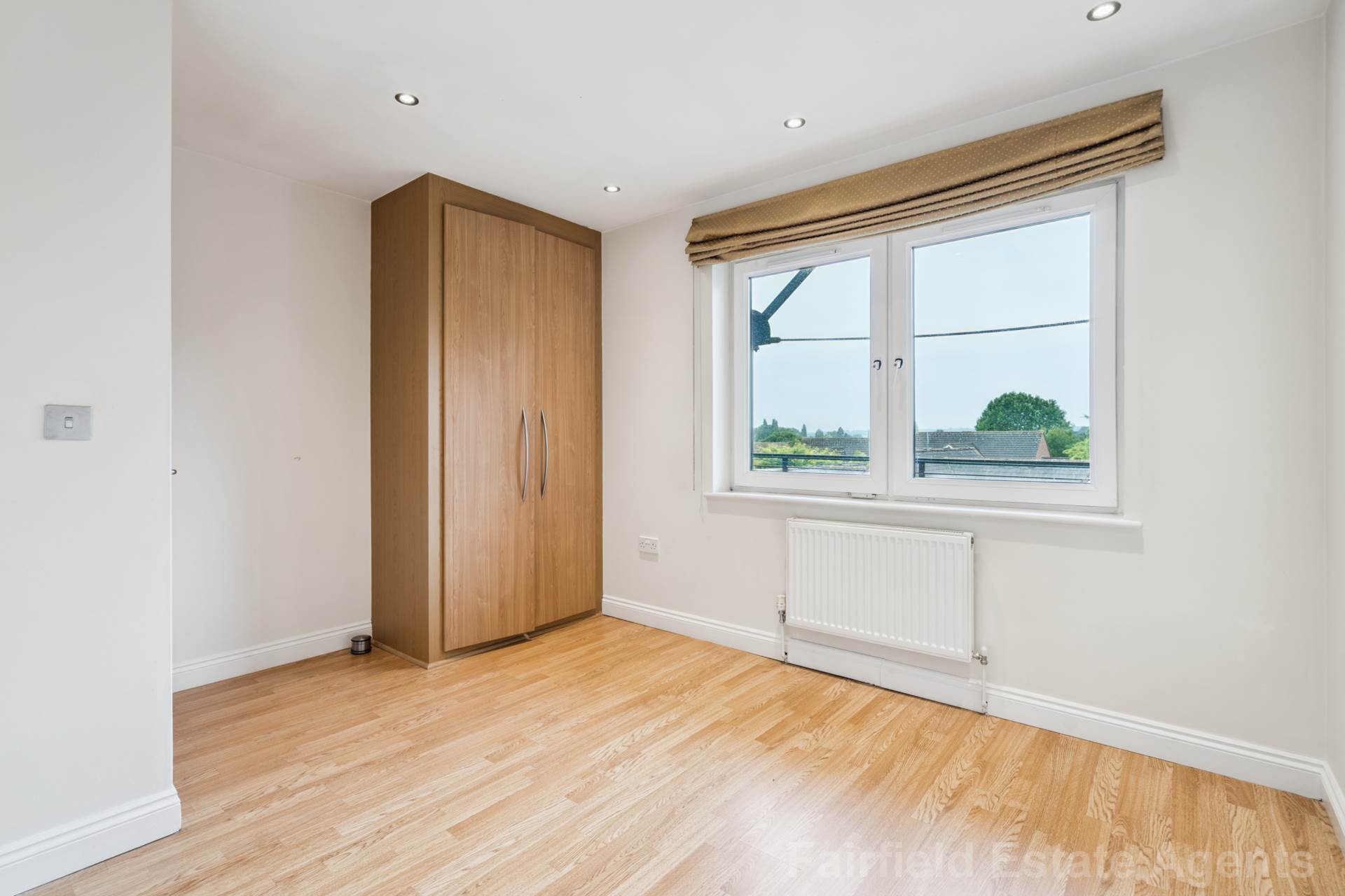 Additional Property Image 2 bedroom Apartment for sale in Rickmansworth 9