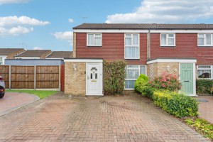 3 bedroom End of Terrace for sale in Watford