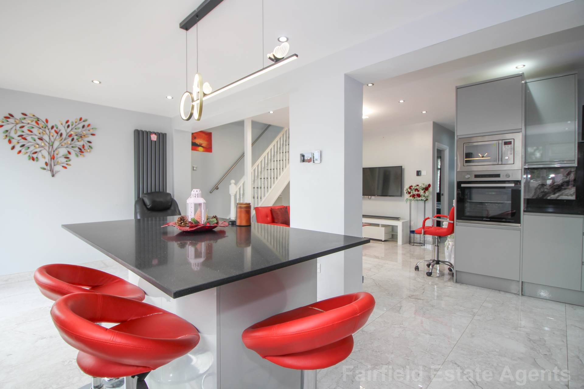 3 bedroom Semi Detached Bungalow for sale in Watford