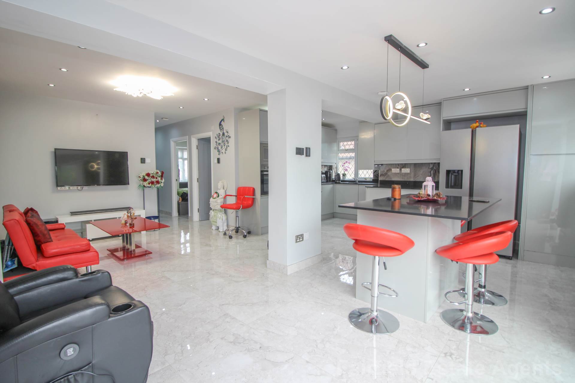 Additional Property Image 3 bedroom Semi Detached Bungalow for sale in Watford 3
