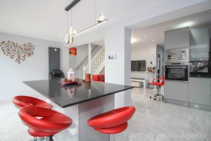 3 bedroom Semi Detached Bungalow for sale in Watford