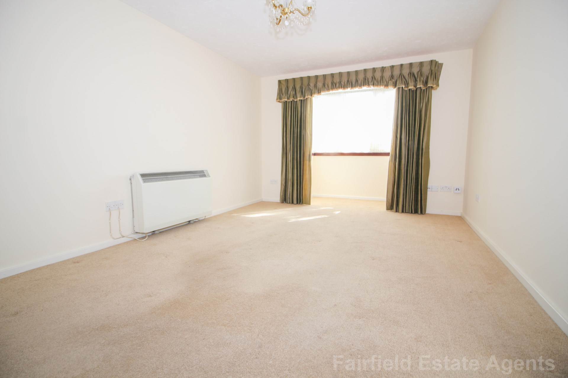Additional Property Image 2 bedroom Flat for sale in Watford 2