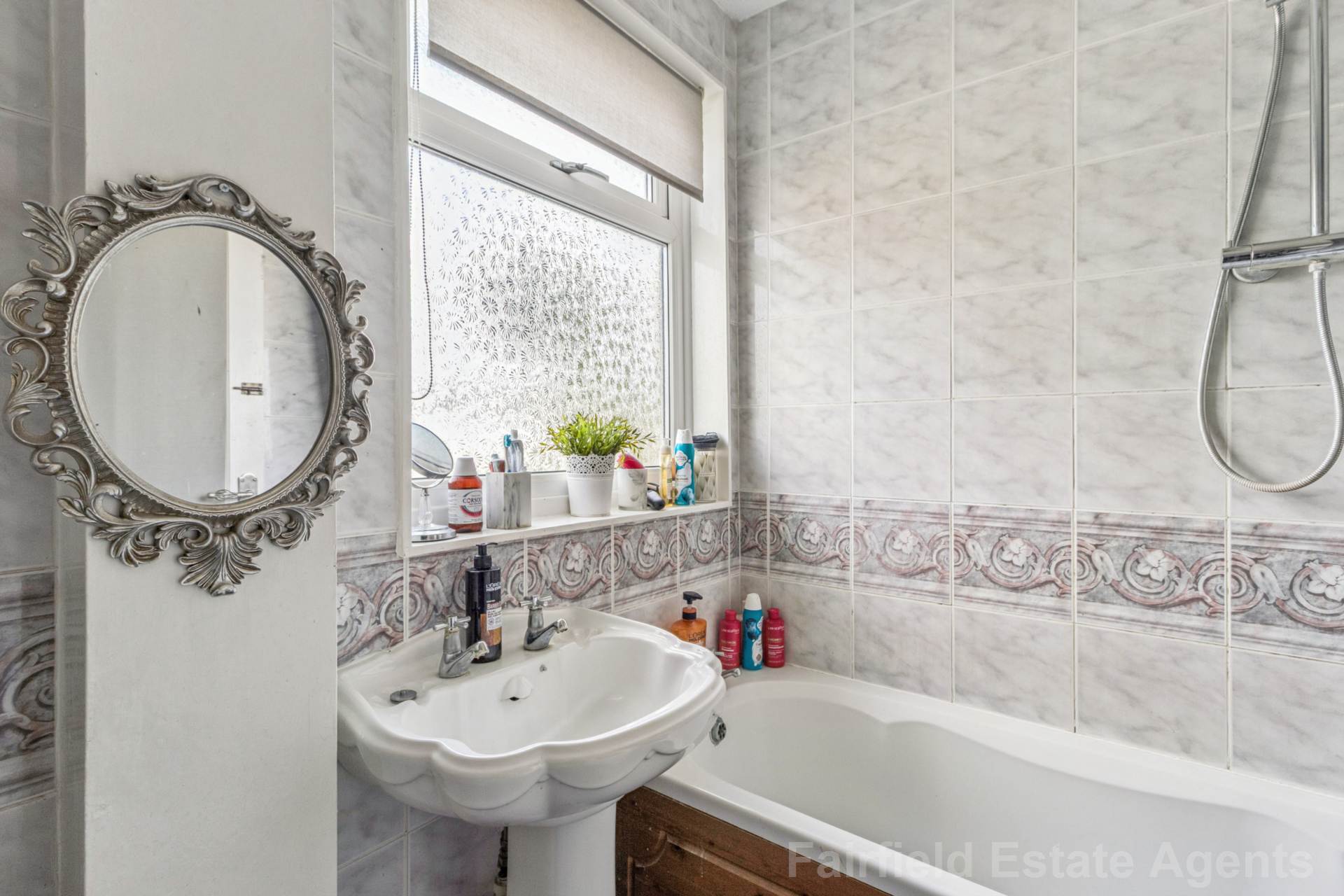 Additional Property Image 3 bedroom Semi Detached for sale in Watford 12
