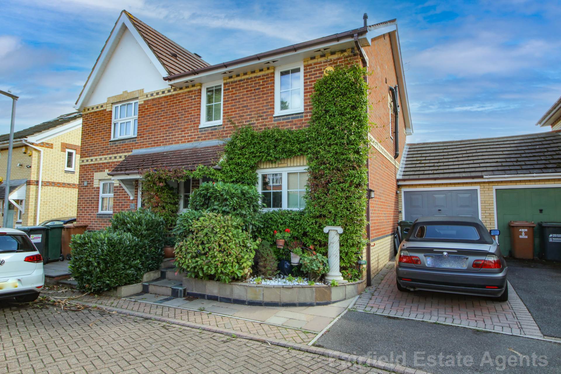 4 bedroom Semi Detached for sale in Watford