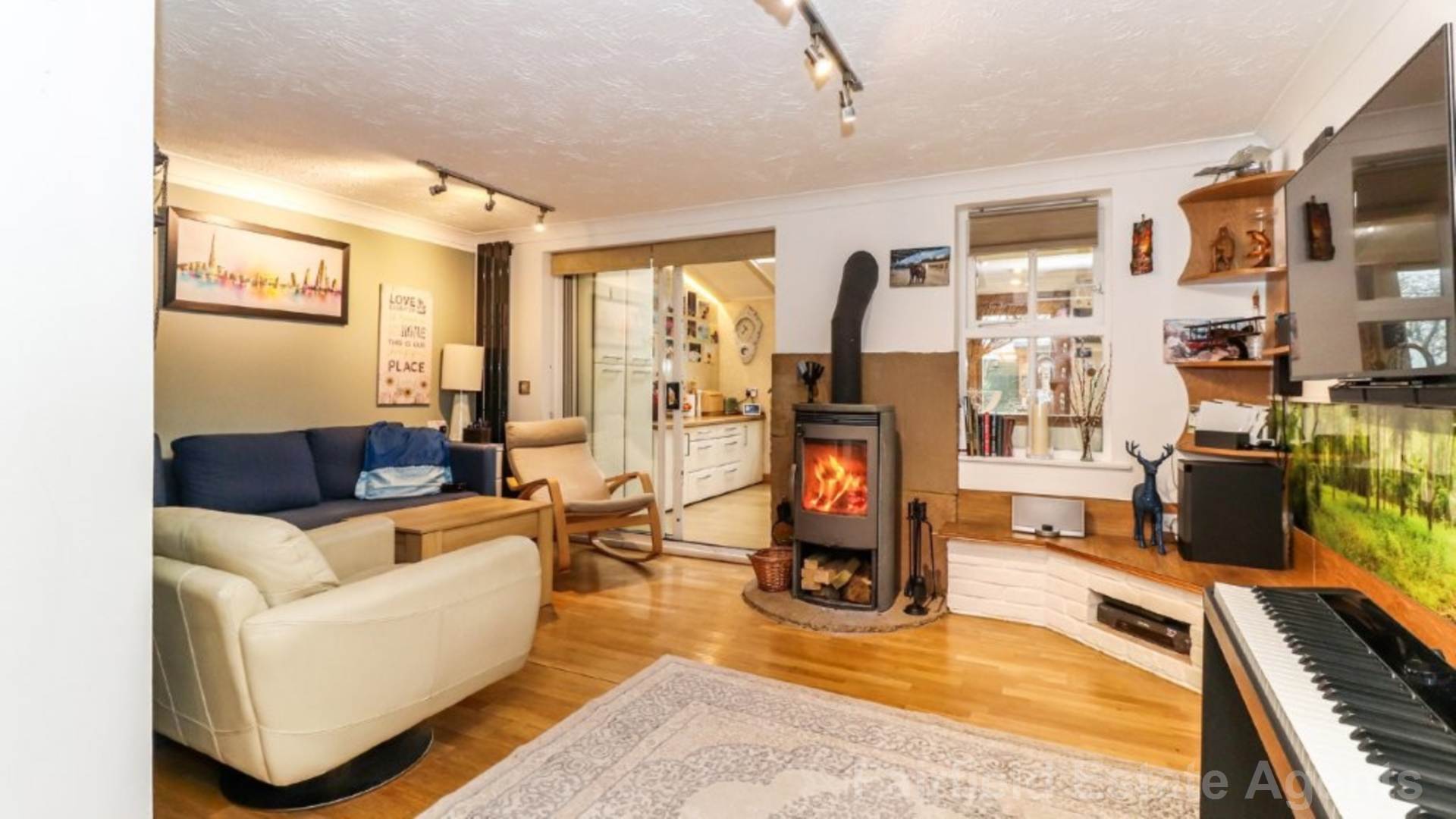 Additional Property Image 4 bedroom Semi Detached for sale in Watford 5