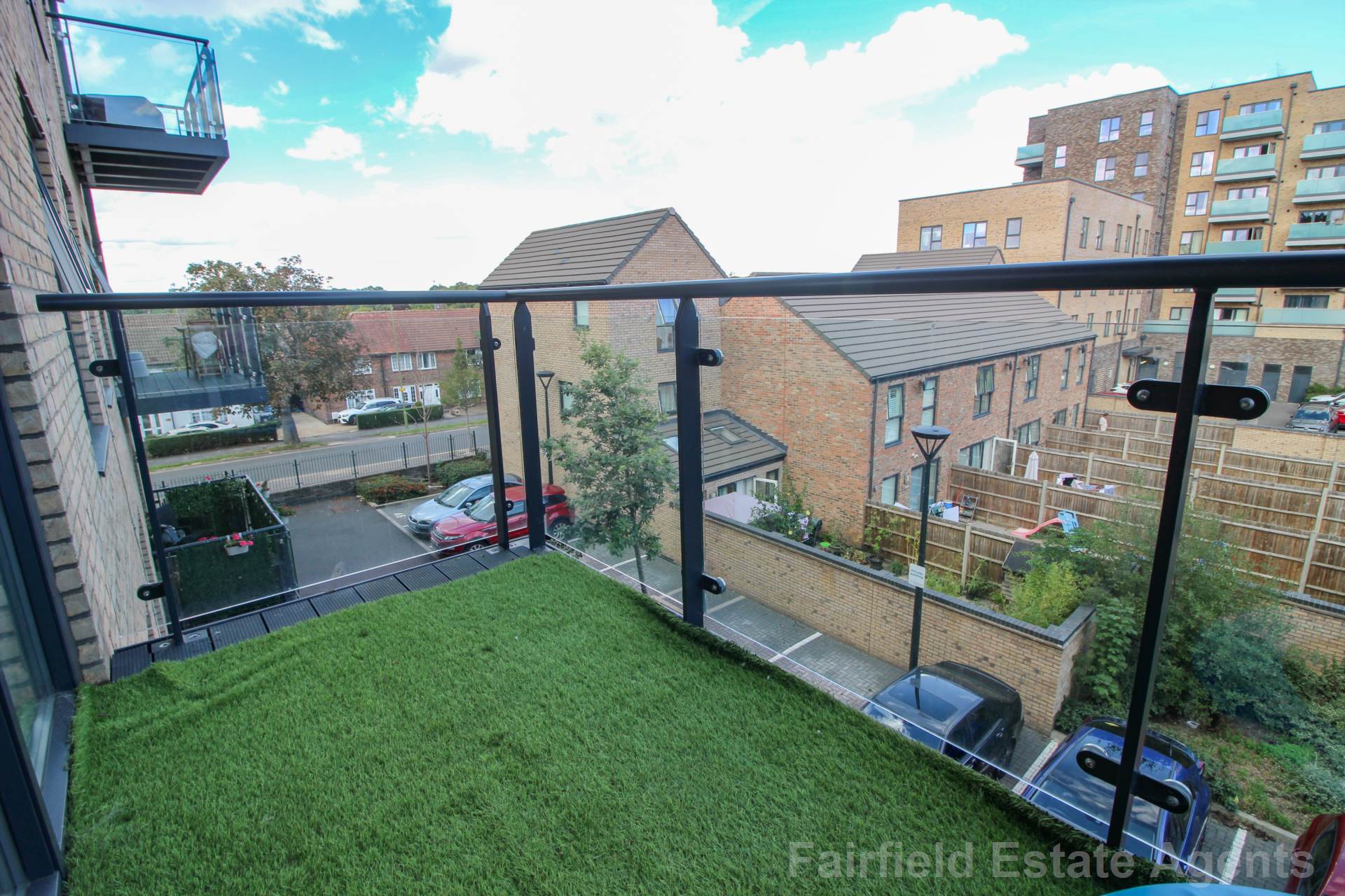 Additional Property Image 2 bedroom Flat for sale in Watford 14