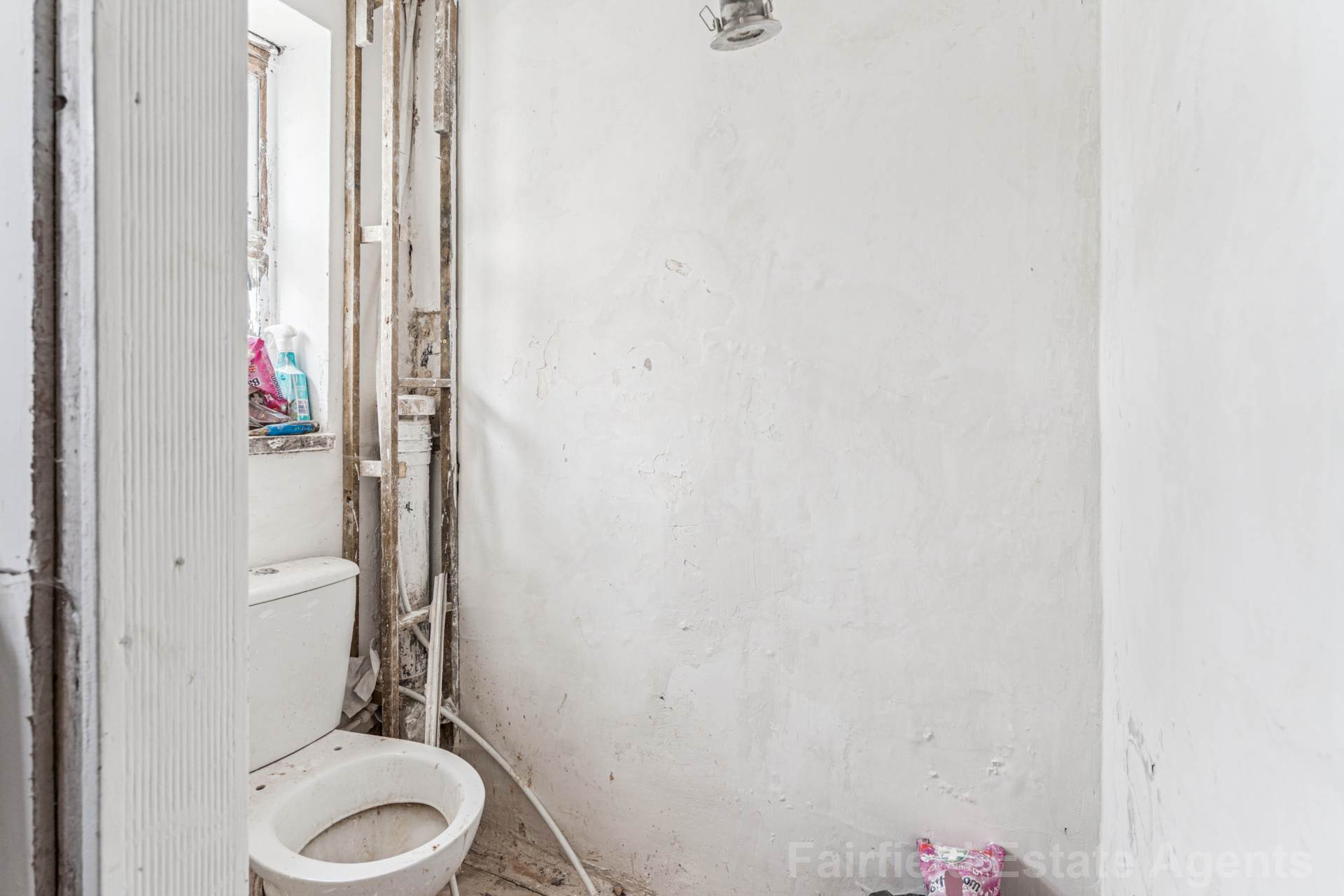 Additional Property Image 3 bedroom End of Terrace for sale in Watford 14