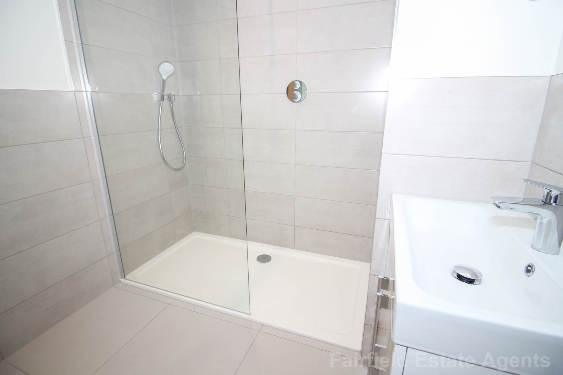 Additional Property Image 4 bedroom Detached to rent in Chalfont St Giles 23