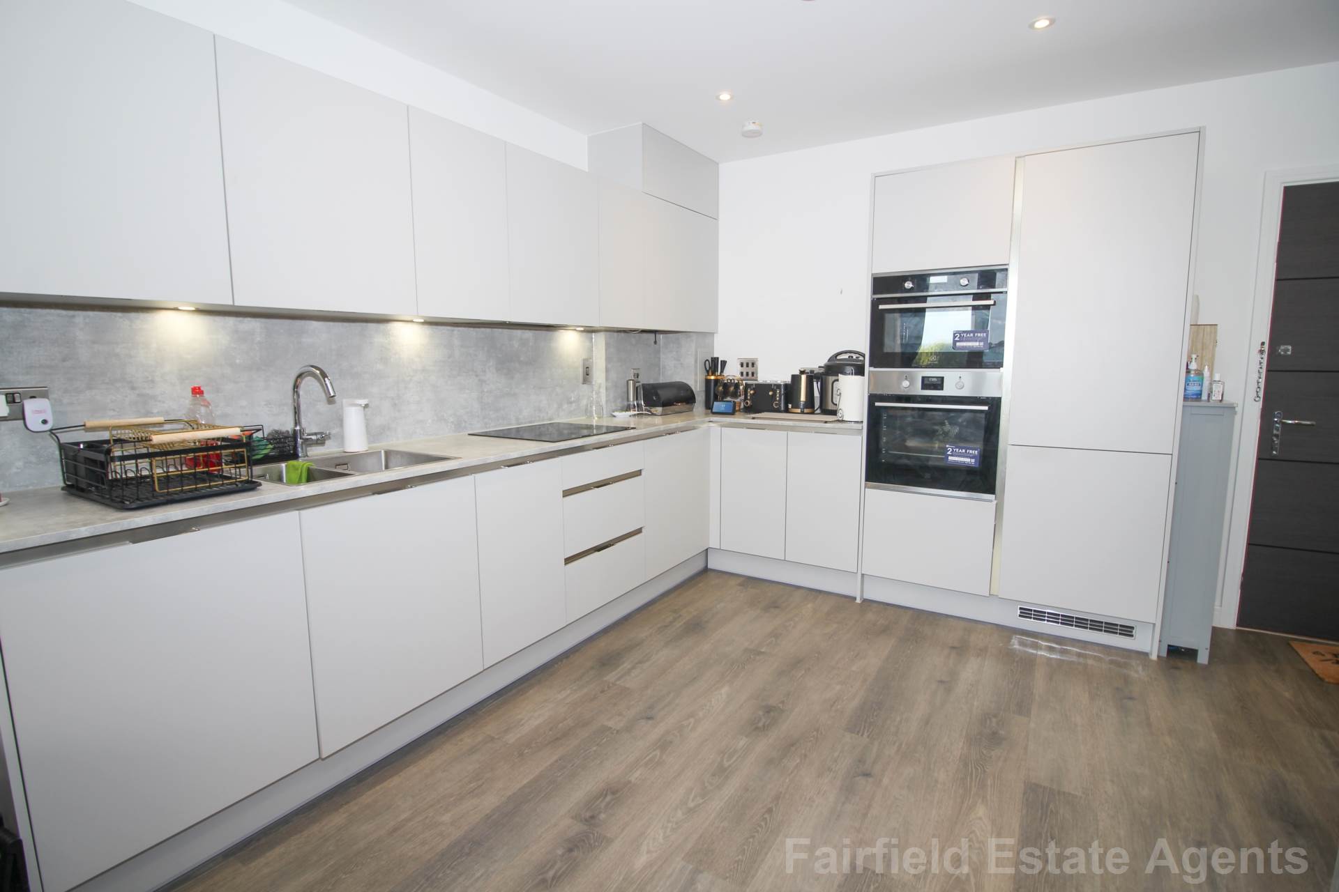 Additional Property Image 2 bedroom Flat for sale in Watford 5