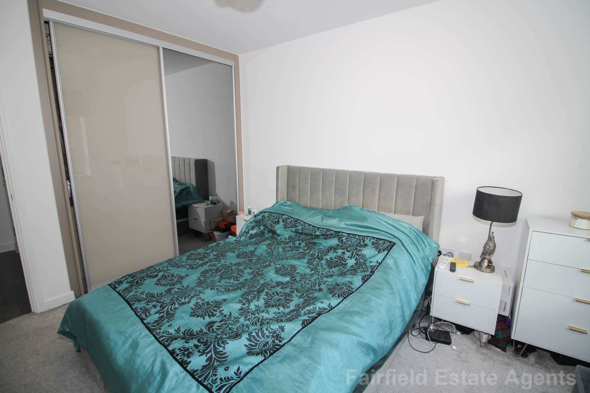 Additional Property Image 2 bedroom Flat for sale in Watford 8