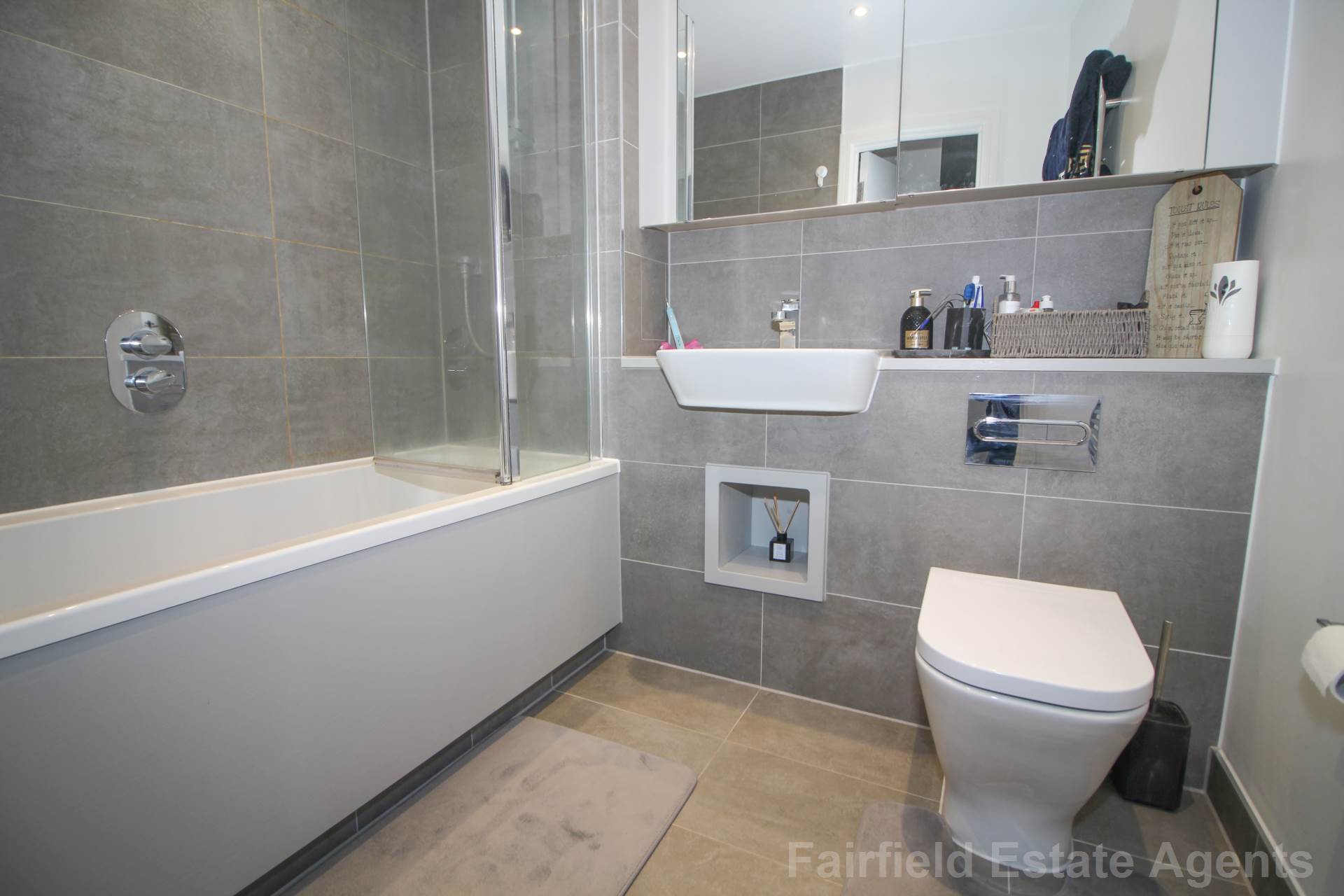 Additional Property Image 2 bedroom Flat for sale in Watford 9