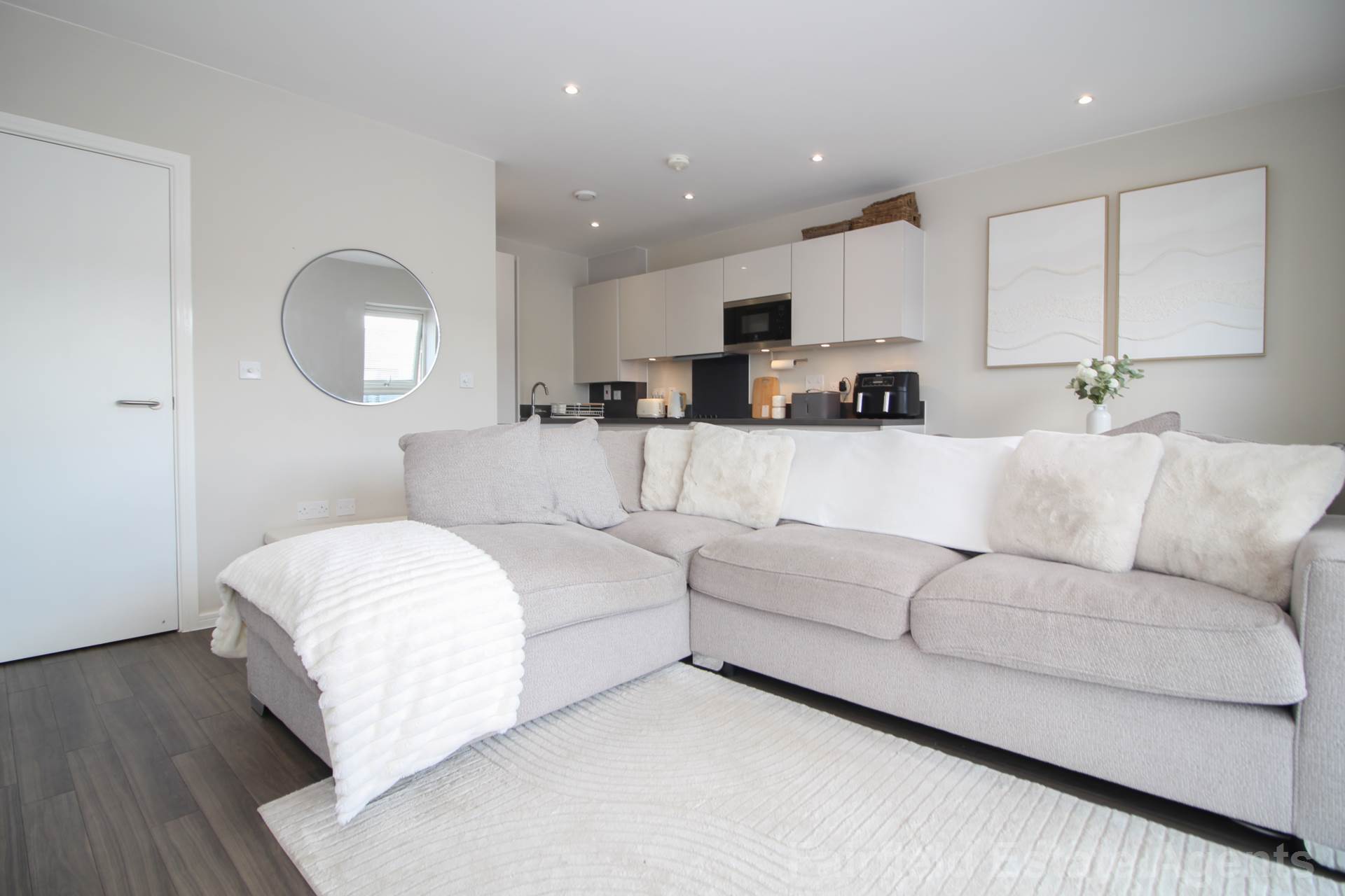 Additional Property Image 1 bedroom Flat for sale in Watford 4