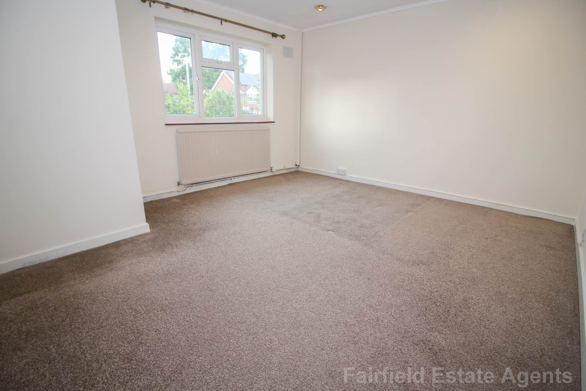 Additional Property Image 2 bedroom Maisonette to rent in Pinner 5