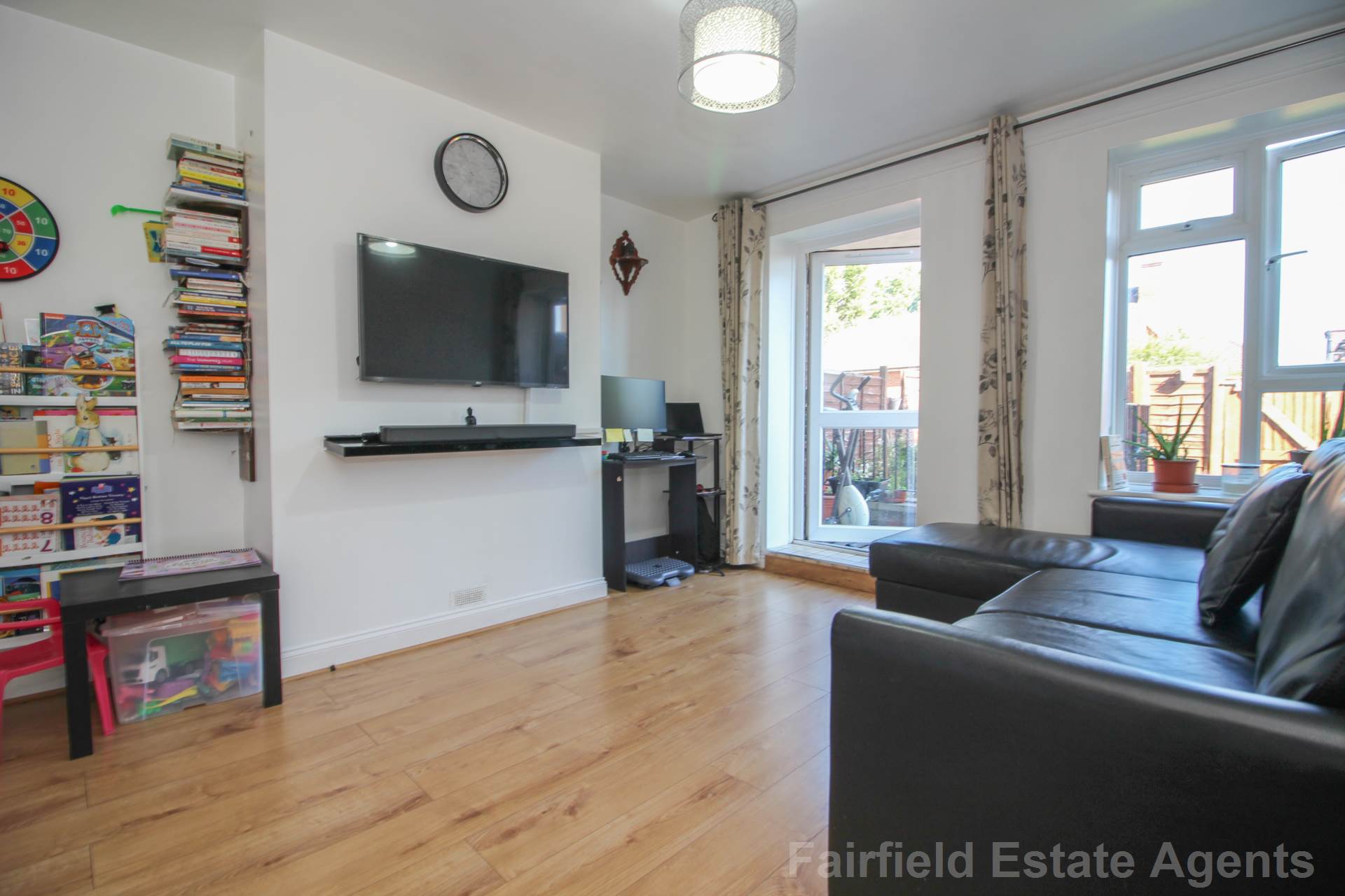 Additional Property Image 1 bedroom Flat for sale in Watford 3