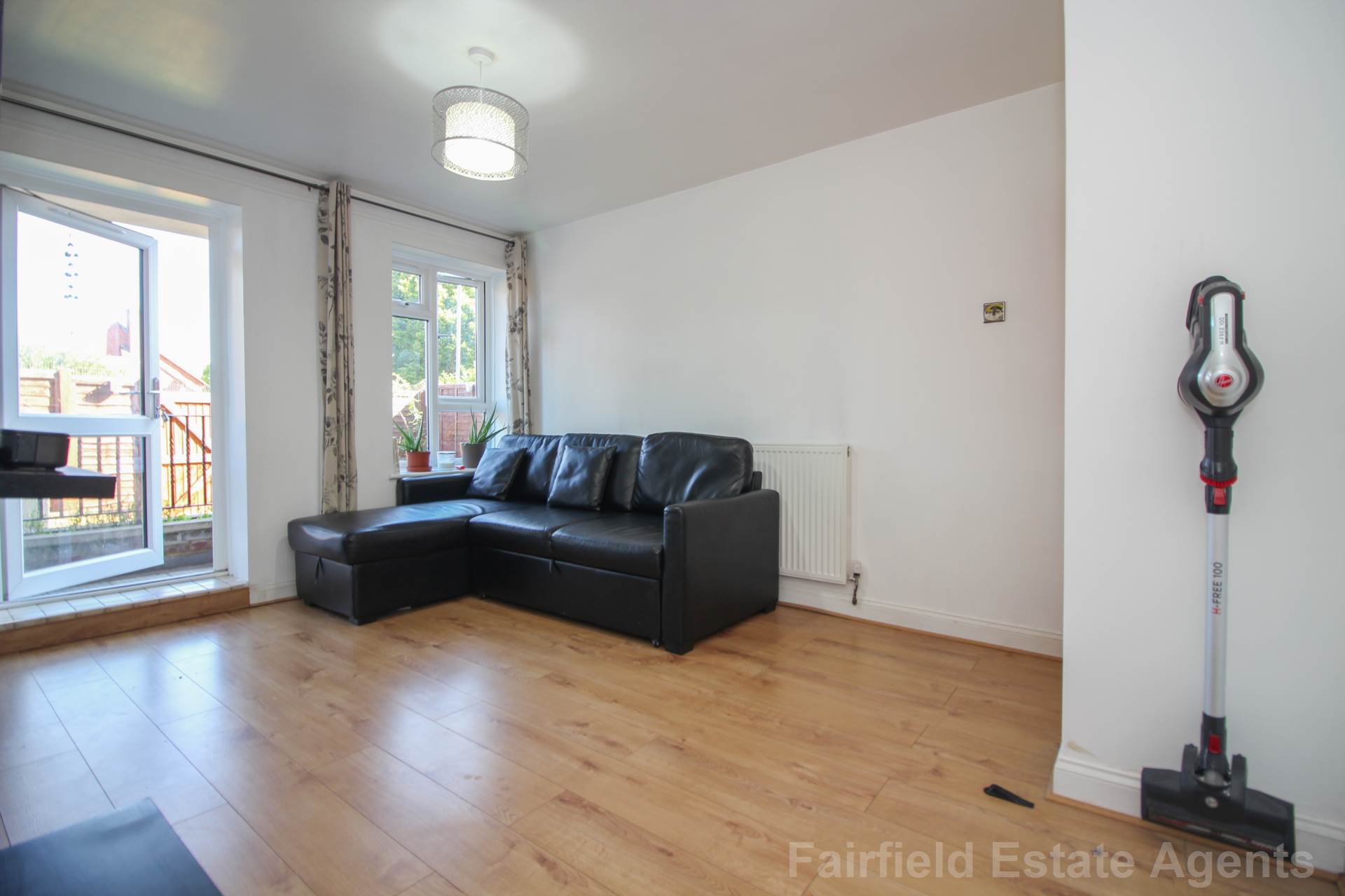 Additional Property Image 1 bedroom Flat for sale in Watford 5