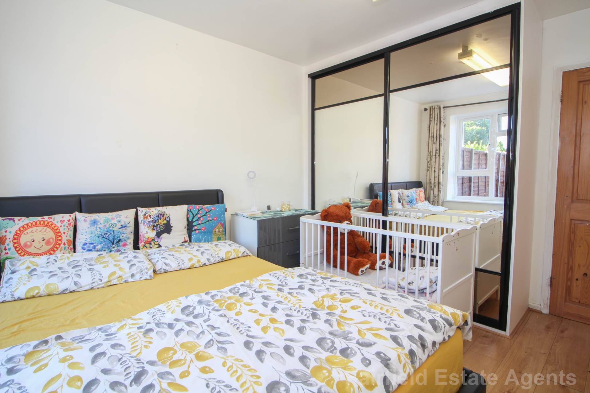 Additional Property Image 1 bedroom Flat for sale in Watford 7