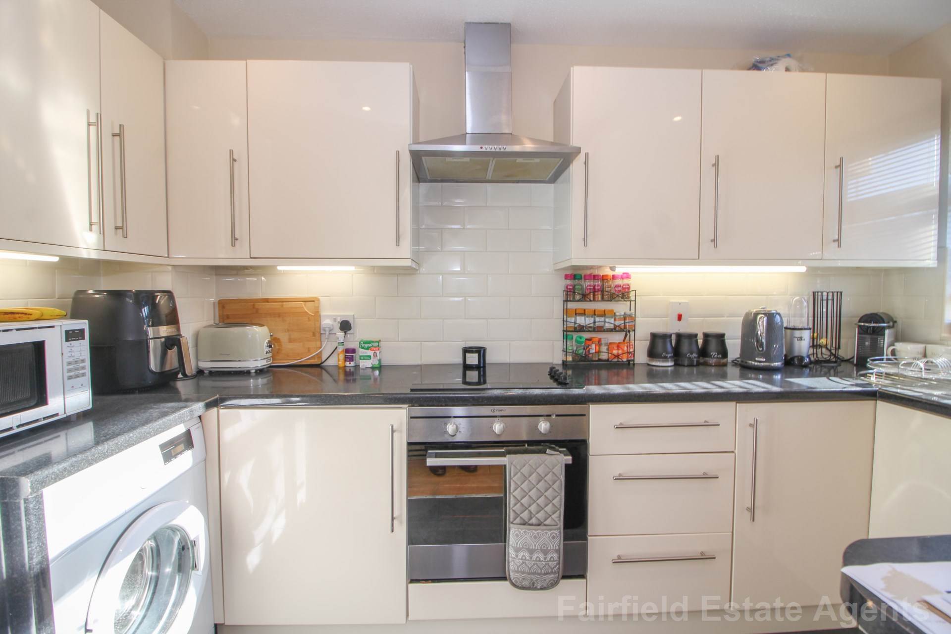 Additional Property Image 2 bedroom Terraced for sale in Watford 4