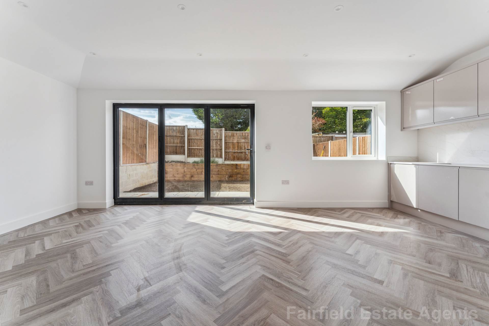Additional Property Image 2 bedroom Semi Detached Bungalow for sale in Watford 3