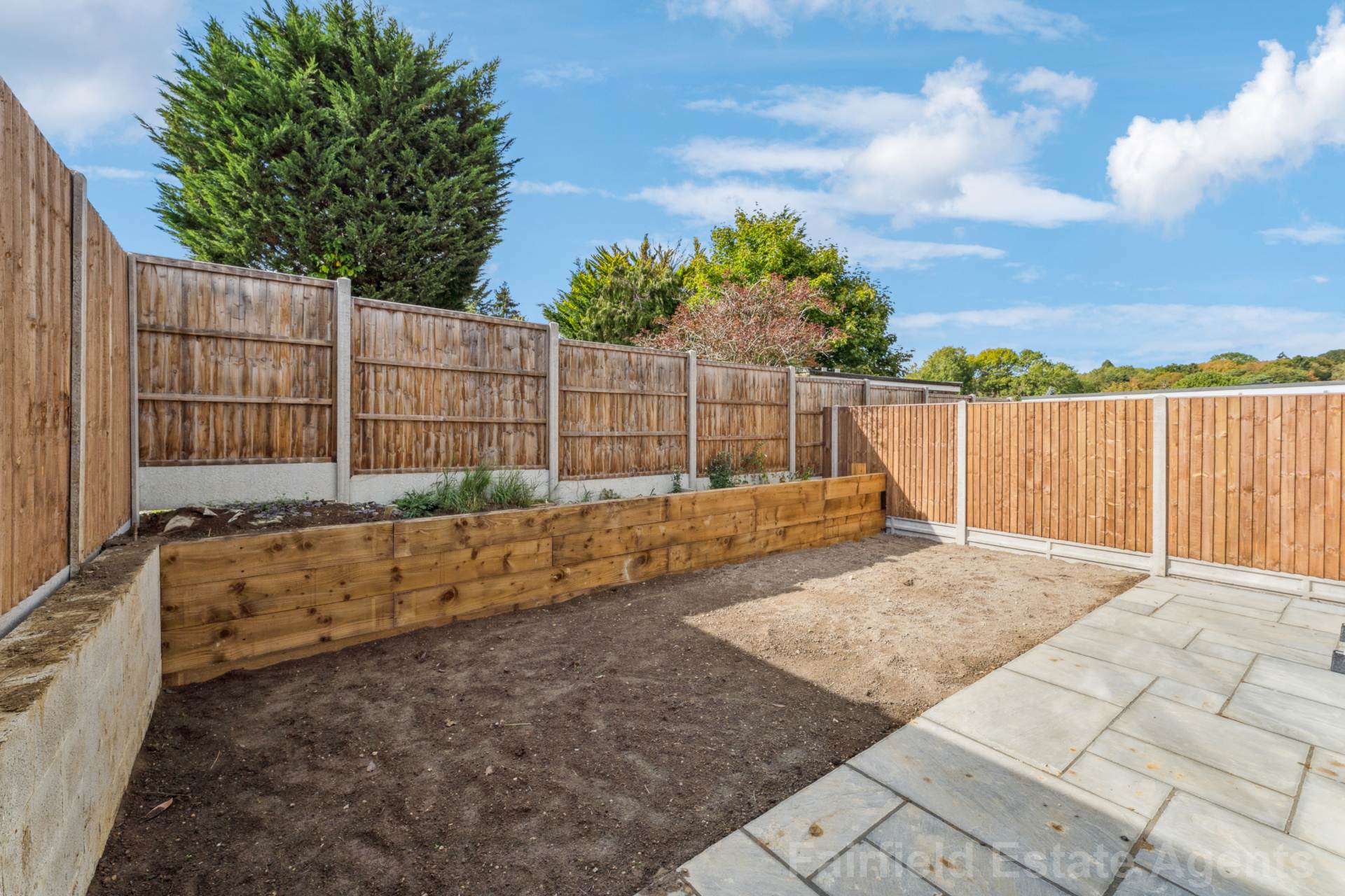 Additional Property Image 2 bedroom Semi Detached Bungalow for sale in Watford 4