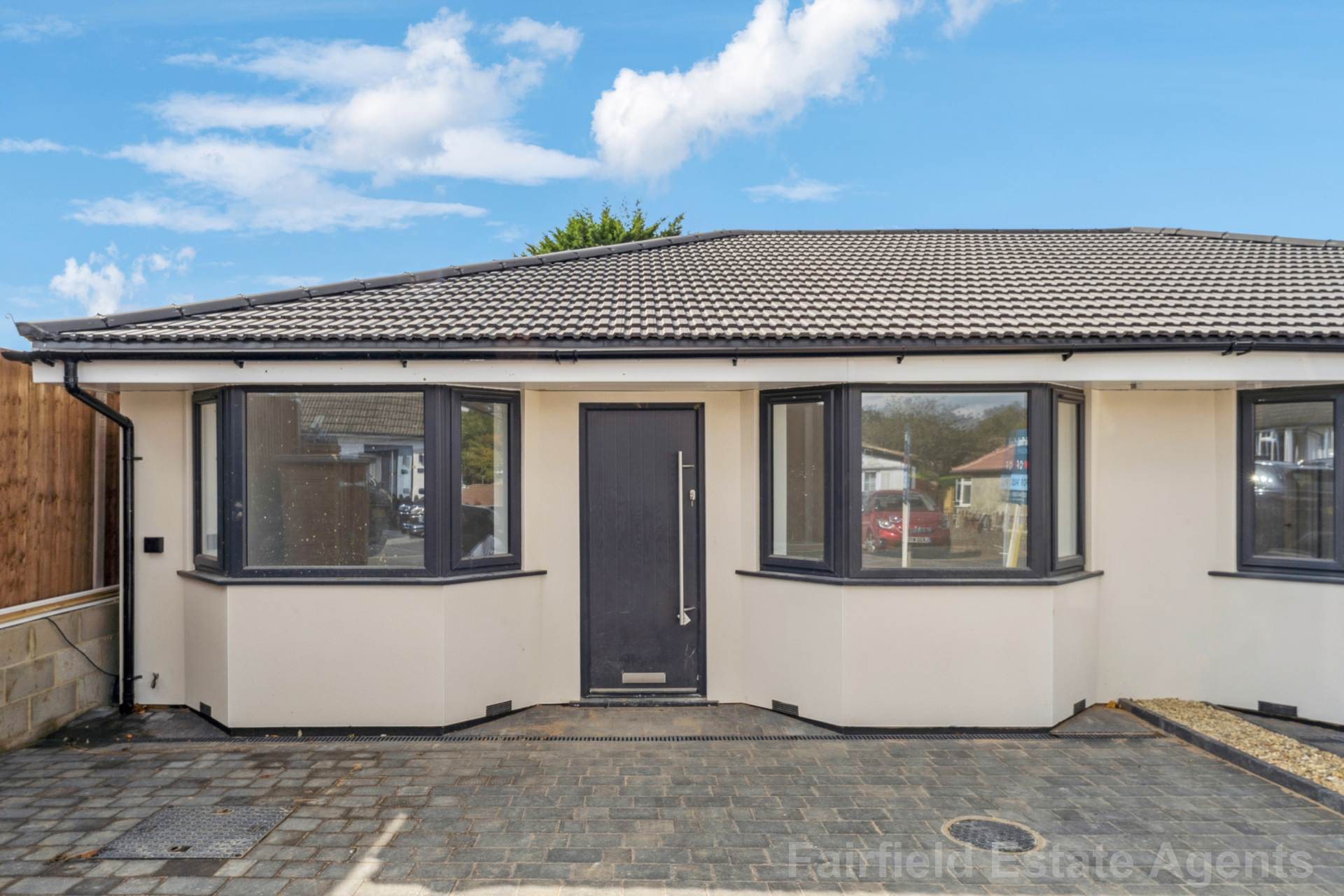 Additional Property Image 2 bedroom Semi Detached Bungalow for sale in Watford 21