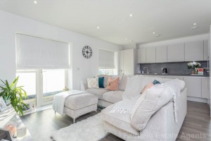 1 bedroom Flat for sale in Watford