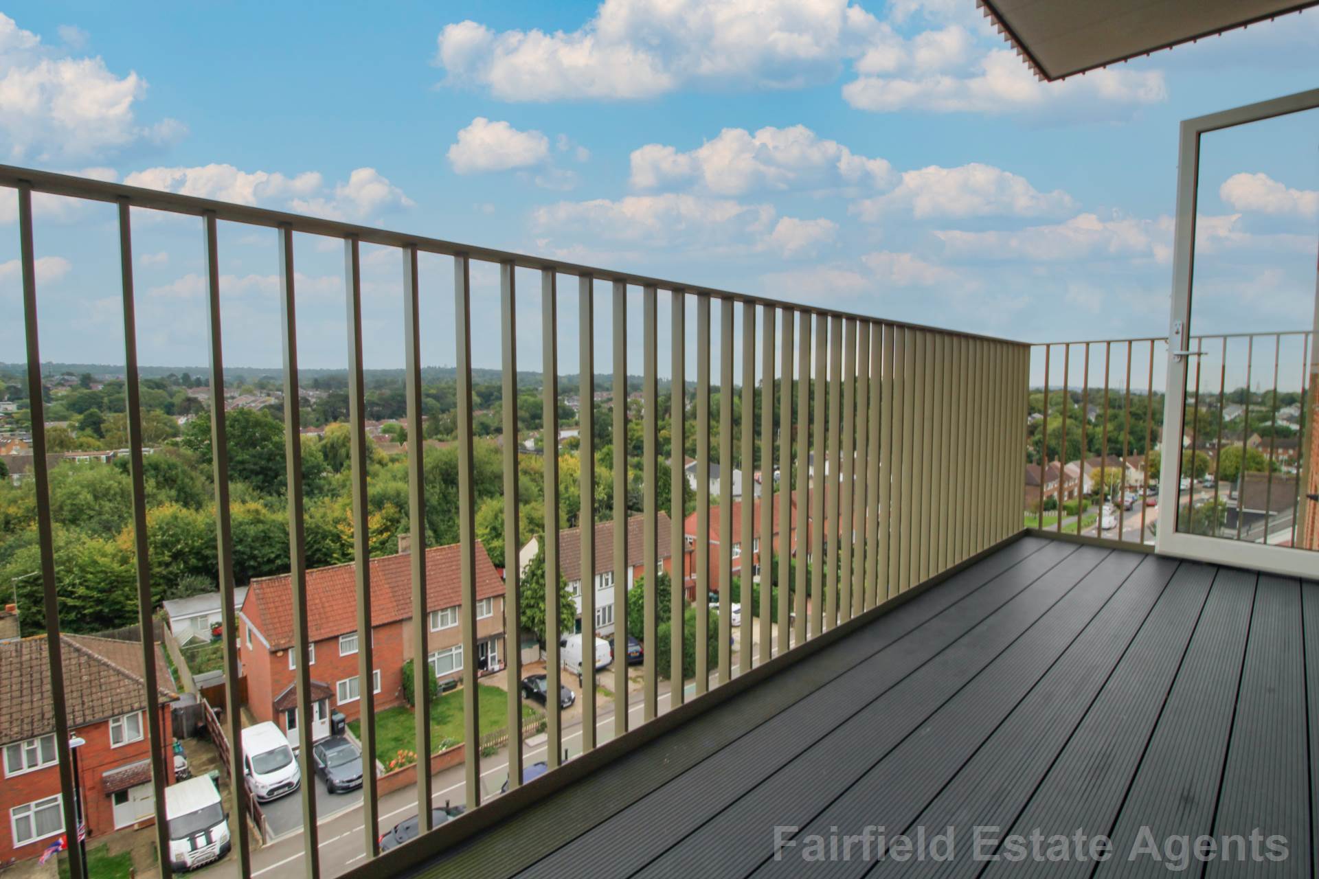 Additional Property Image 2 bedroom Flat for sale in Watford 4